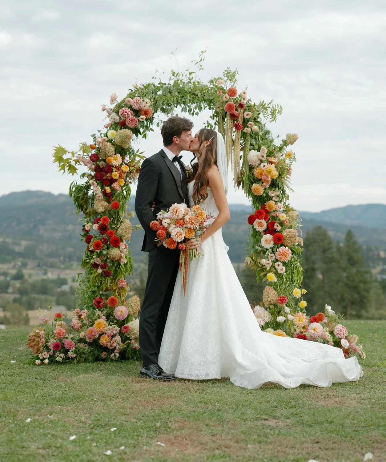 Olivia and Micahel Preview-145_websize.jpg