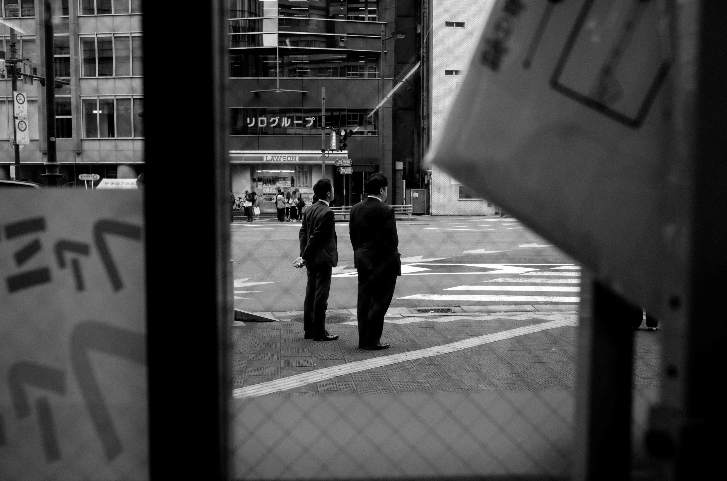 chatting-1.jpg