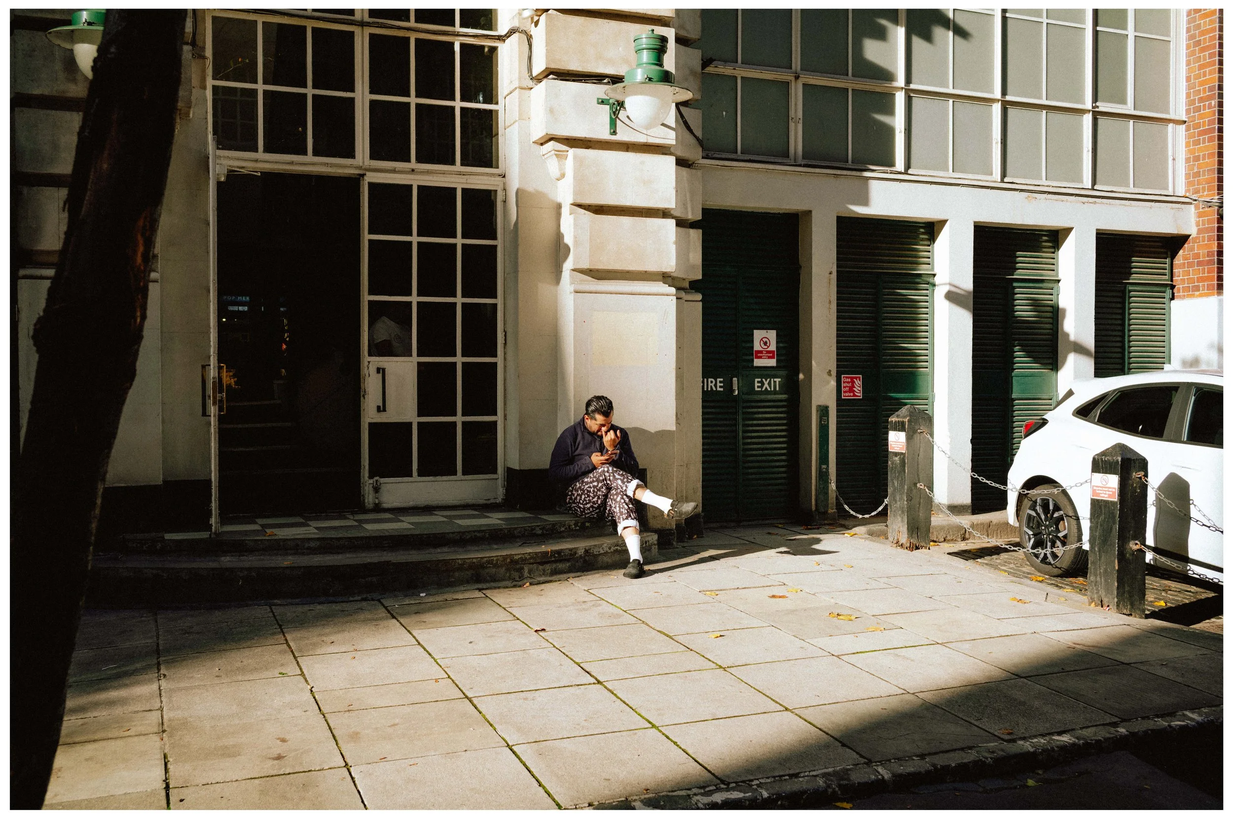 Nose Thin Border.jpg