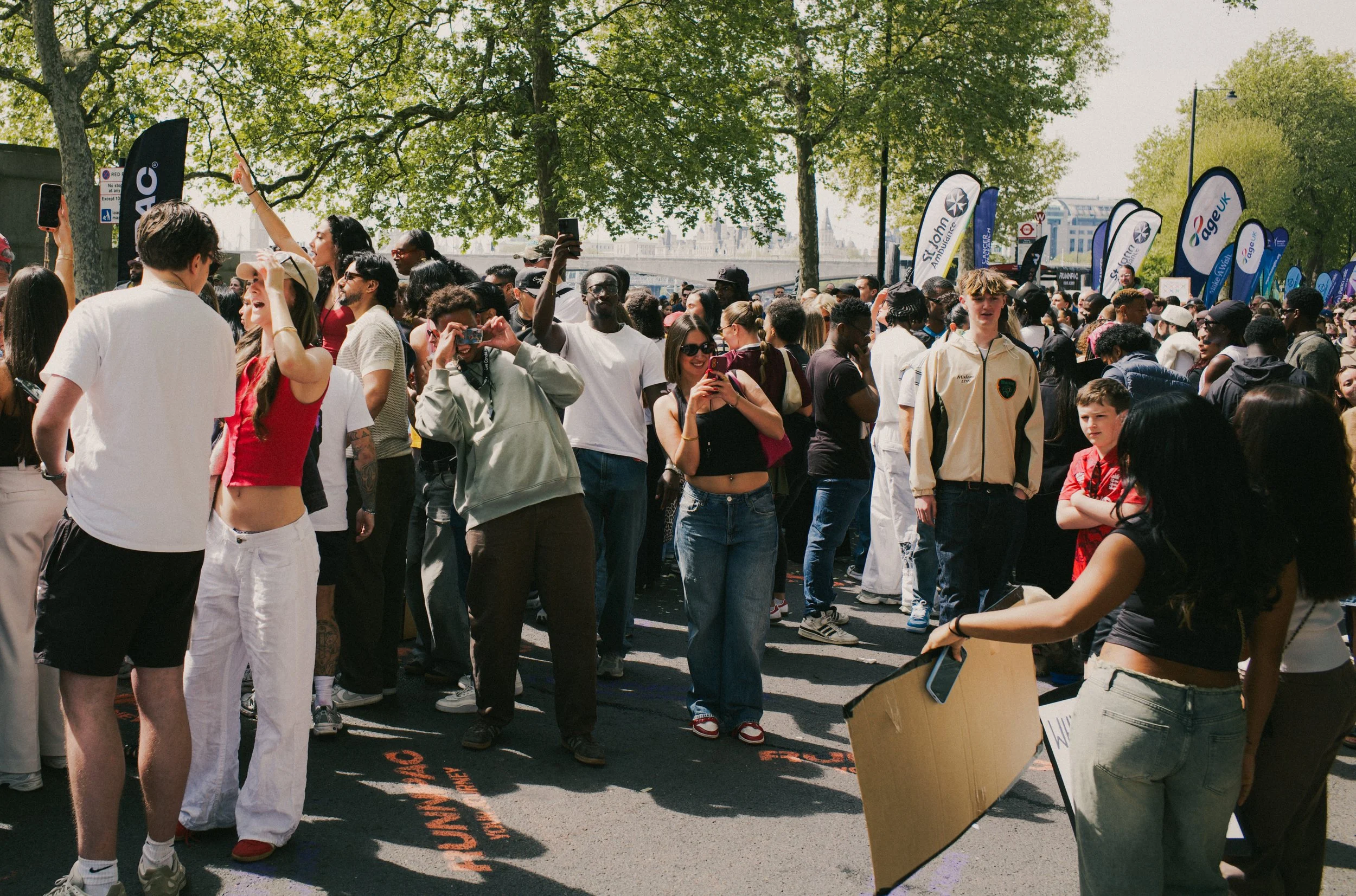 Crowd-1.jpg