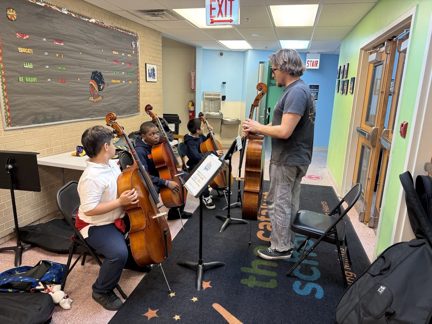  Ravinia’s Reach*Teach*Play Program provides music instructors to Catalyst. 