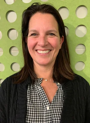 Kenna MacKinnon Bio — The Neighborhood Bridge