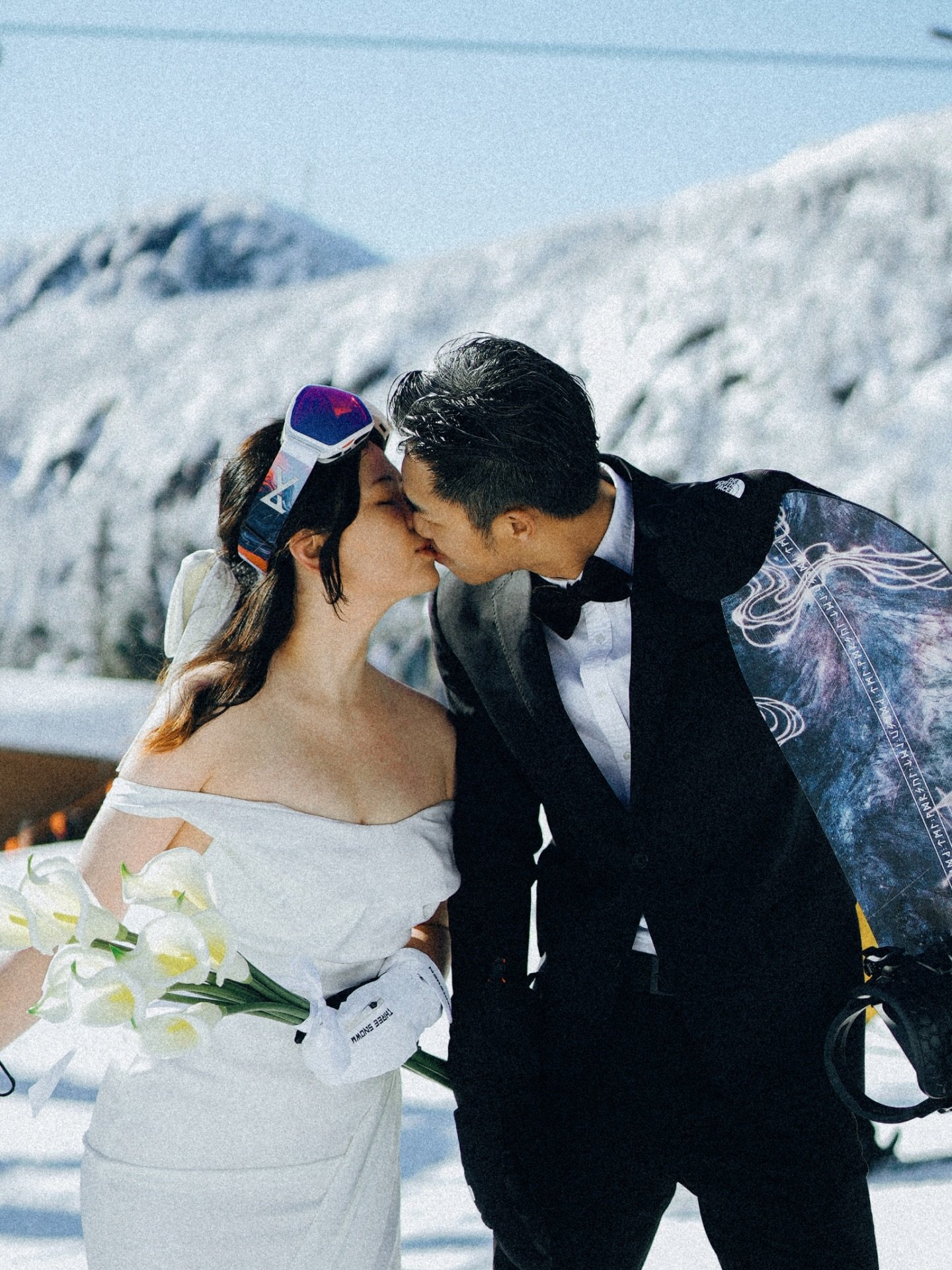 When your engagement session starts with snowboards🎿❄️
.
#summerstfilms 
#cinematicdocumentary 
#snowboardingengagement 
#mountainengagement