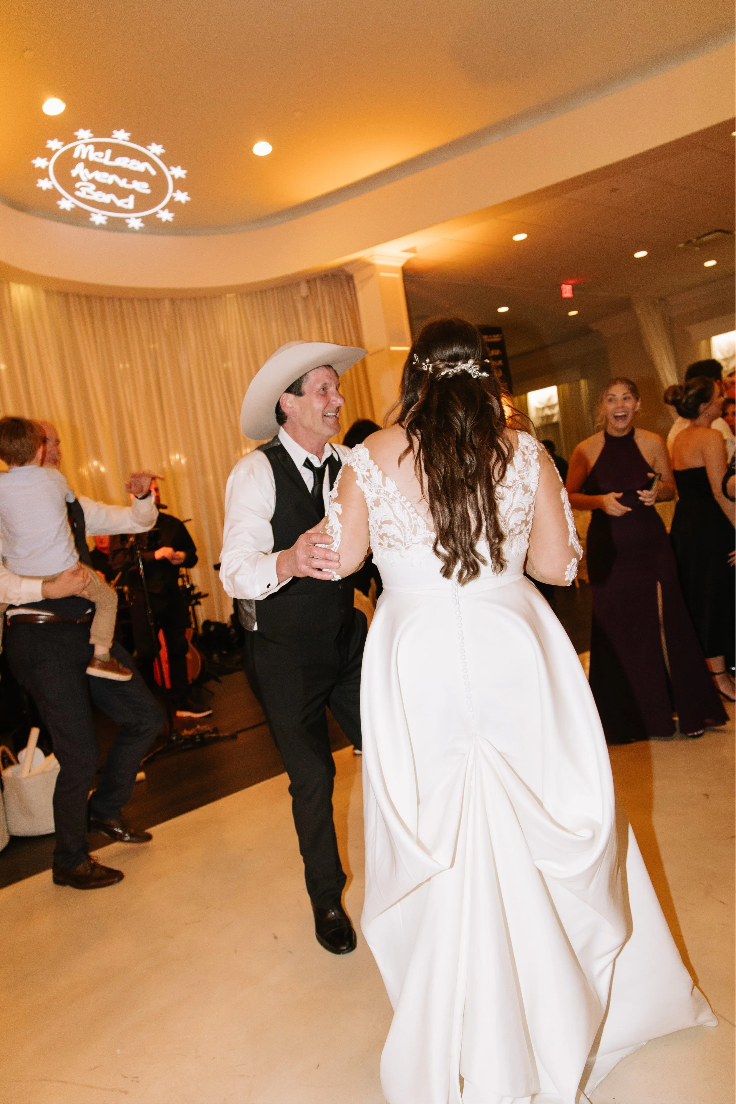 94_D&D-Summerst_weddings-590.jpg
