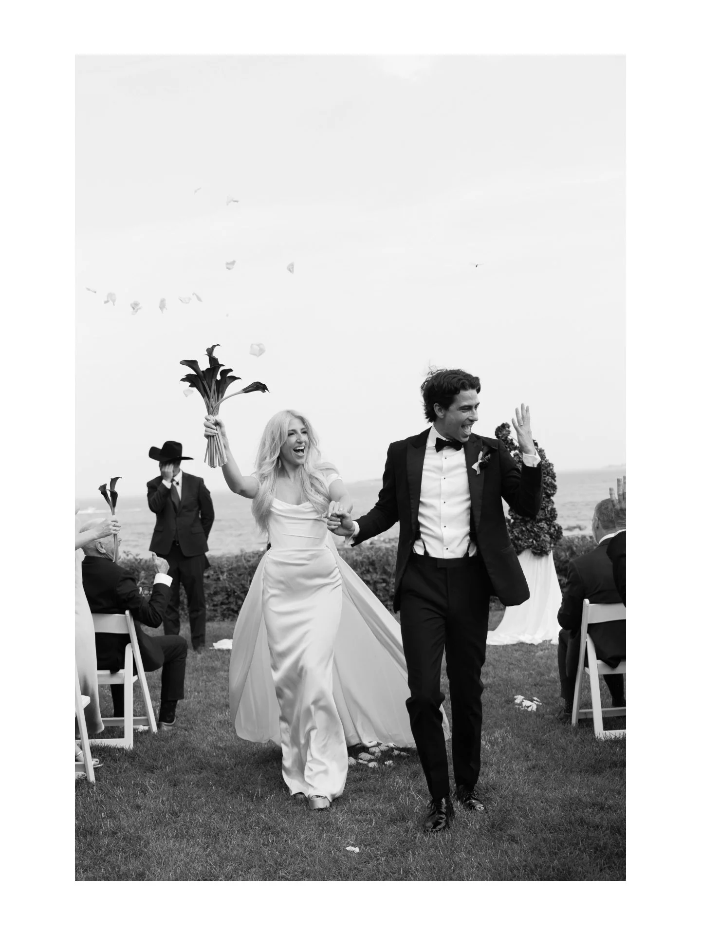 After the Formalities
Revisiting a few favorite moments from last summer 
.
Venue: @Misselwoodevents
Florals: @evafloraldesigns
Planning: @stephaniekingevents
Rentals: @peakeventservices
Makeup: @perlamerinabeauty, @amaribrowsandbeauty
Hair: @rachelj