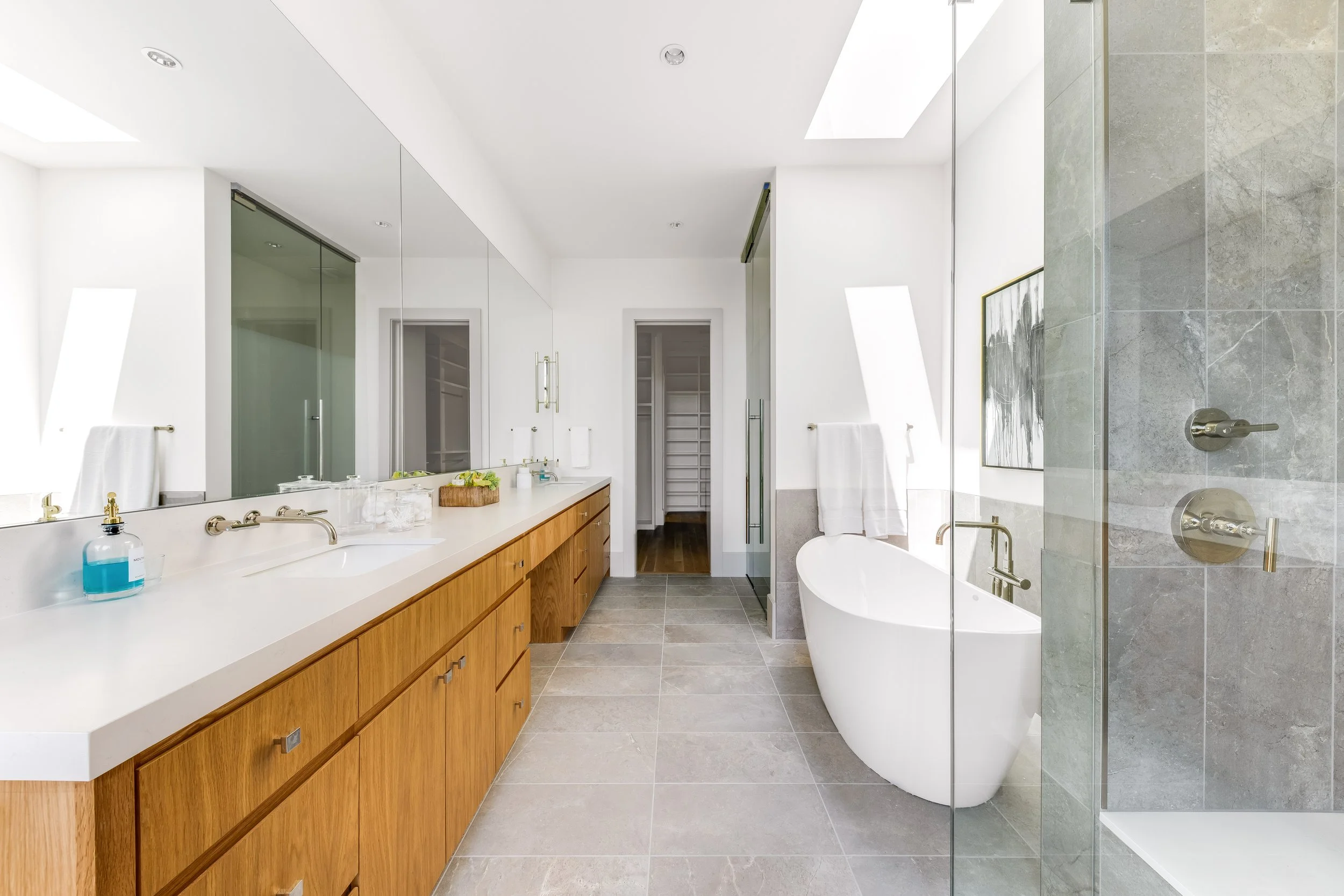 3525 Springbrook St-24.jpg