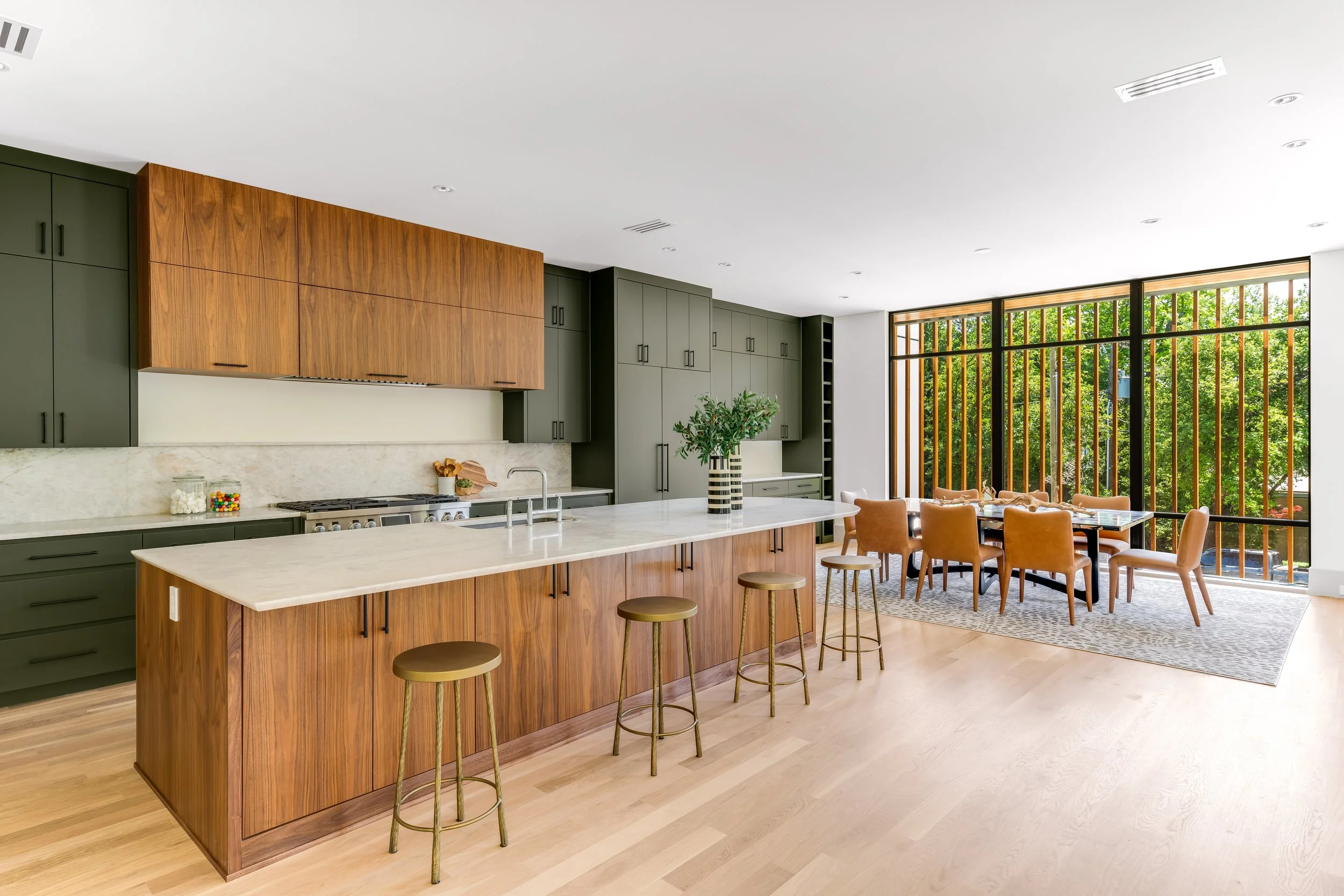 3525 Springbrook St-12.jpg