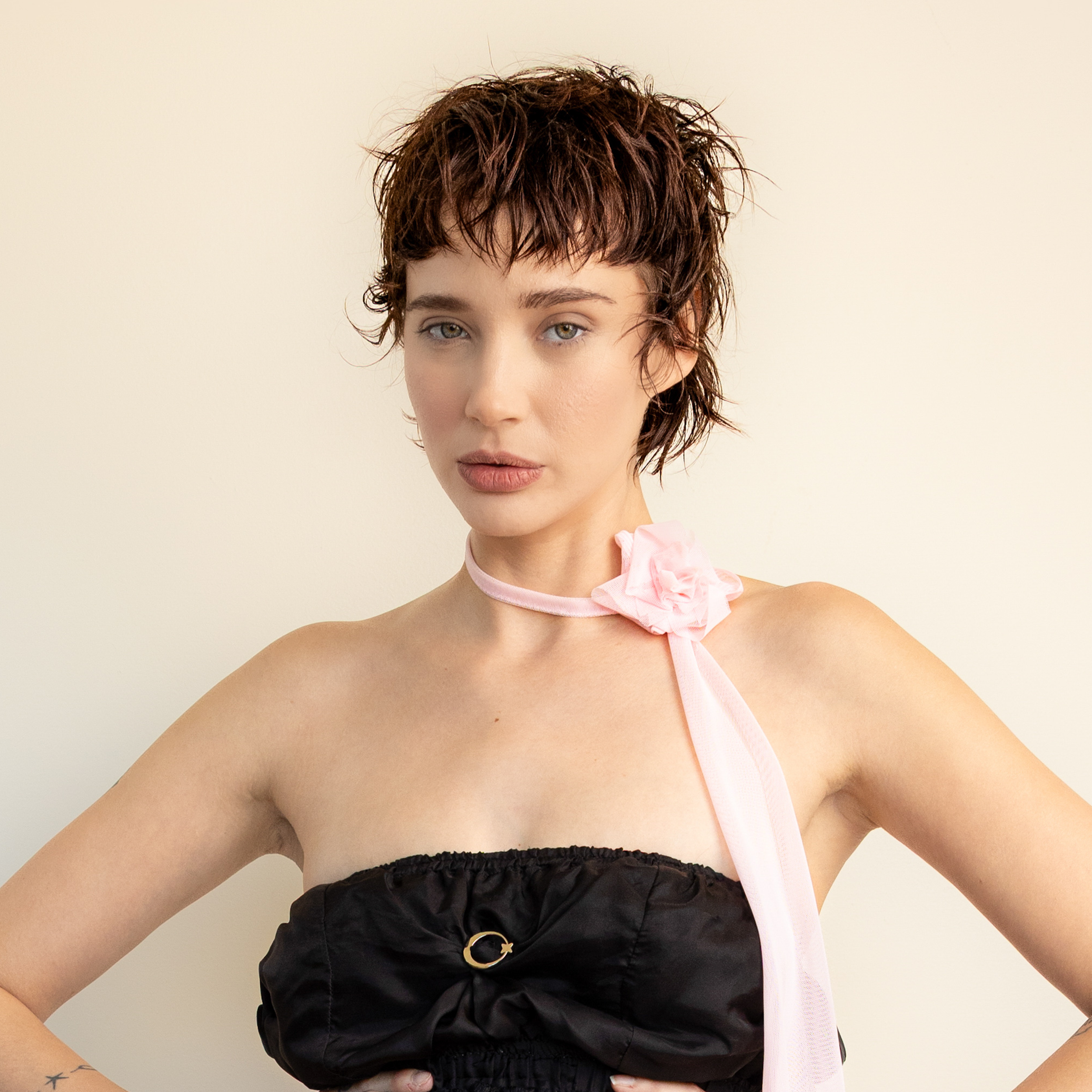 flower scraps choker front.png