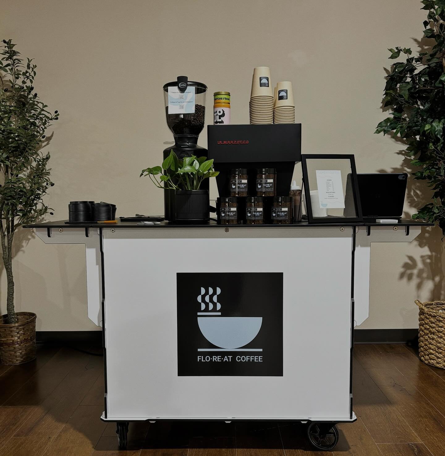 The Floreat Coffee cart. ❤️&zwj;🔥✨☺️

So simple, so clean and ready to be set up at your next event! 

We love what we&rsquo;re doing and what we&rsquo;re building! 

#coffeecatering #southernoregonevents #specialtycoffeecart #mobilecoffeebar
