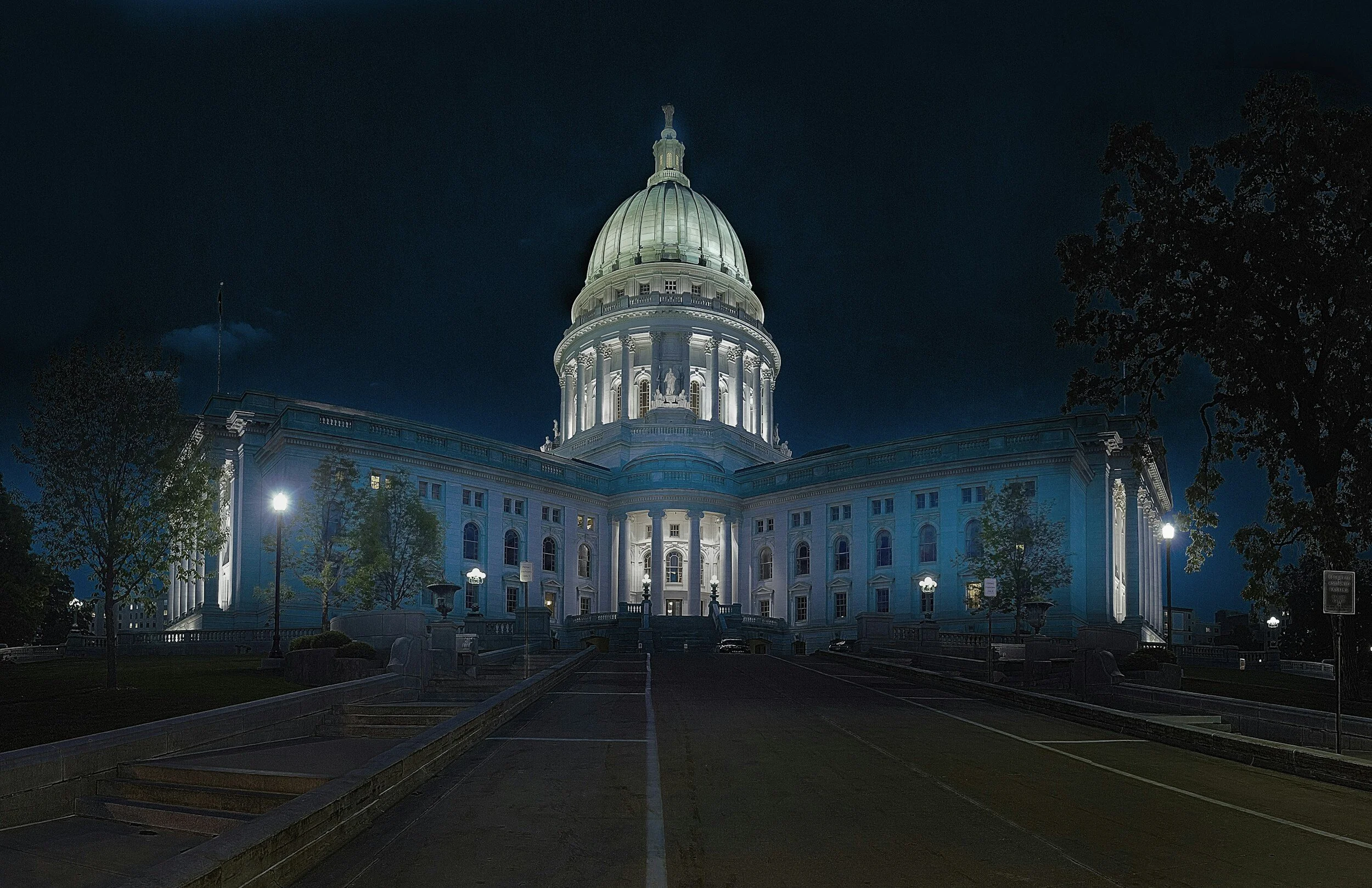 Navigating the FAR: A Comprehensive Guide for Government Contractors