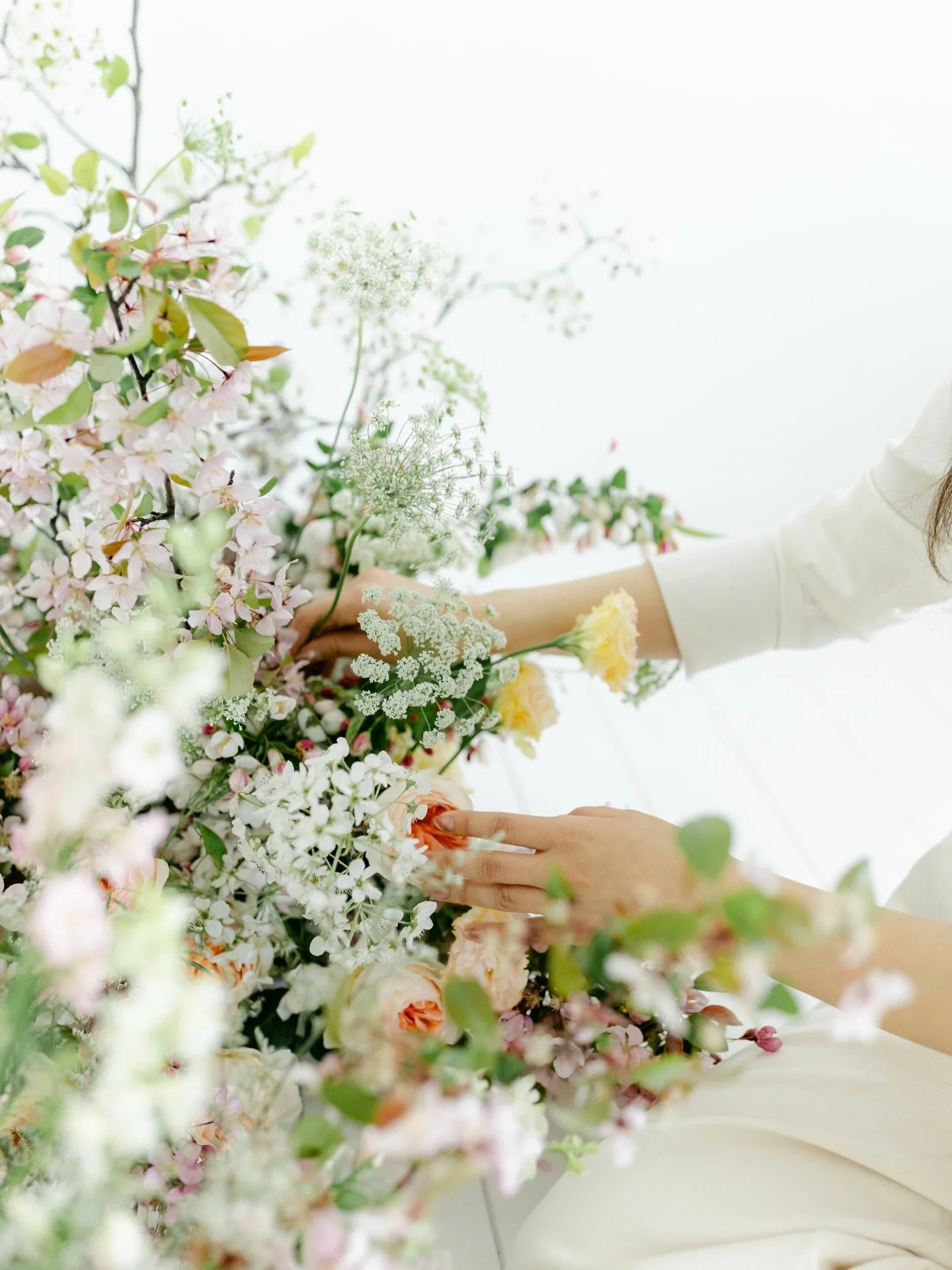 The season of blooming branches is slowly arriving and spring is officially underway.. bring on the wedding season 🌿🫶🏻🔔