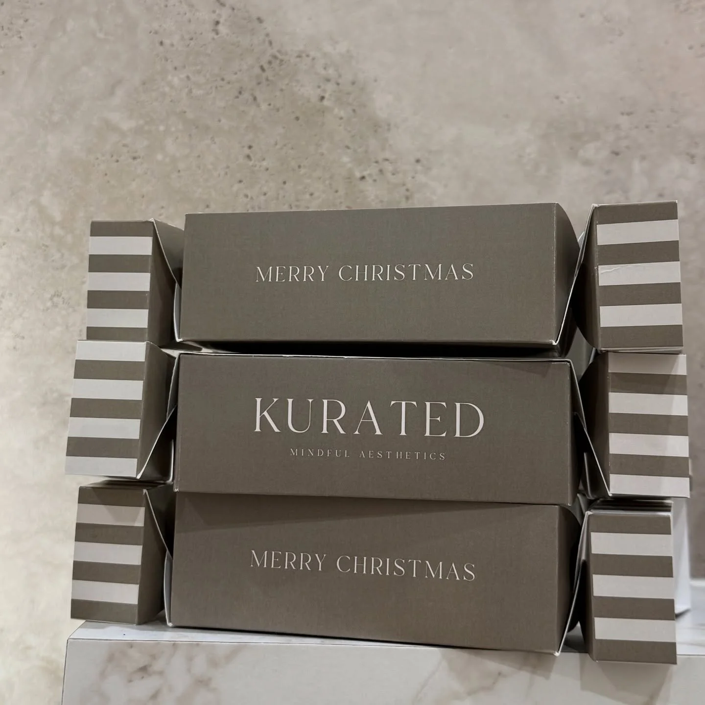 Who&rsquo;s ready for Christmas!?

Gift cards available for any last minute gifts - digital or physical vouchers 💌

www.kurated.au

#kuratedaesthetics 
#christmasgiftideas 
#giftvoucher 
#hawkesburybusiness 
#hawkesburycosmeticnurse