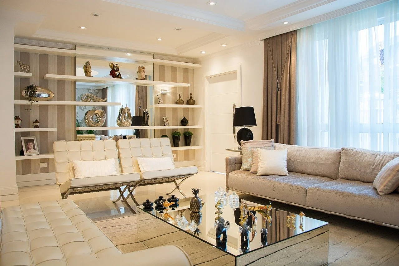 home-sofa-living-room-1622401.jpg