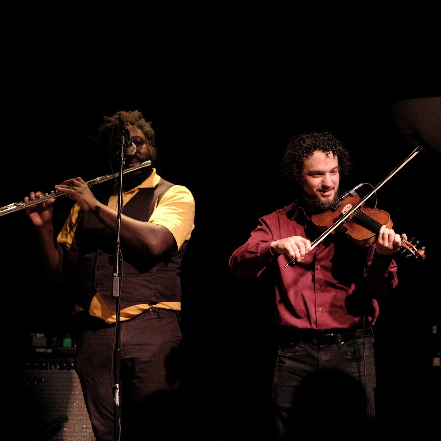 Introducing Di Bayke Klezmer Band - the house band for Klezmer on Ice! 

✨ Catch @baykeband at Driftwood Char Bar for a full Yiddish dance set!

📅 When: Saturday, February 1, 8:30 PM
📍 Where: Driftwood Char Bar, Minneapolis
🎟️ No cover charge if y