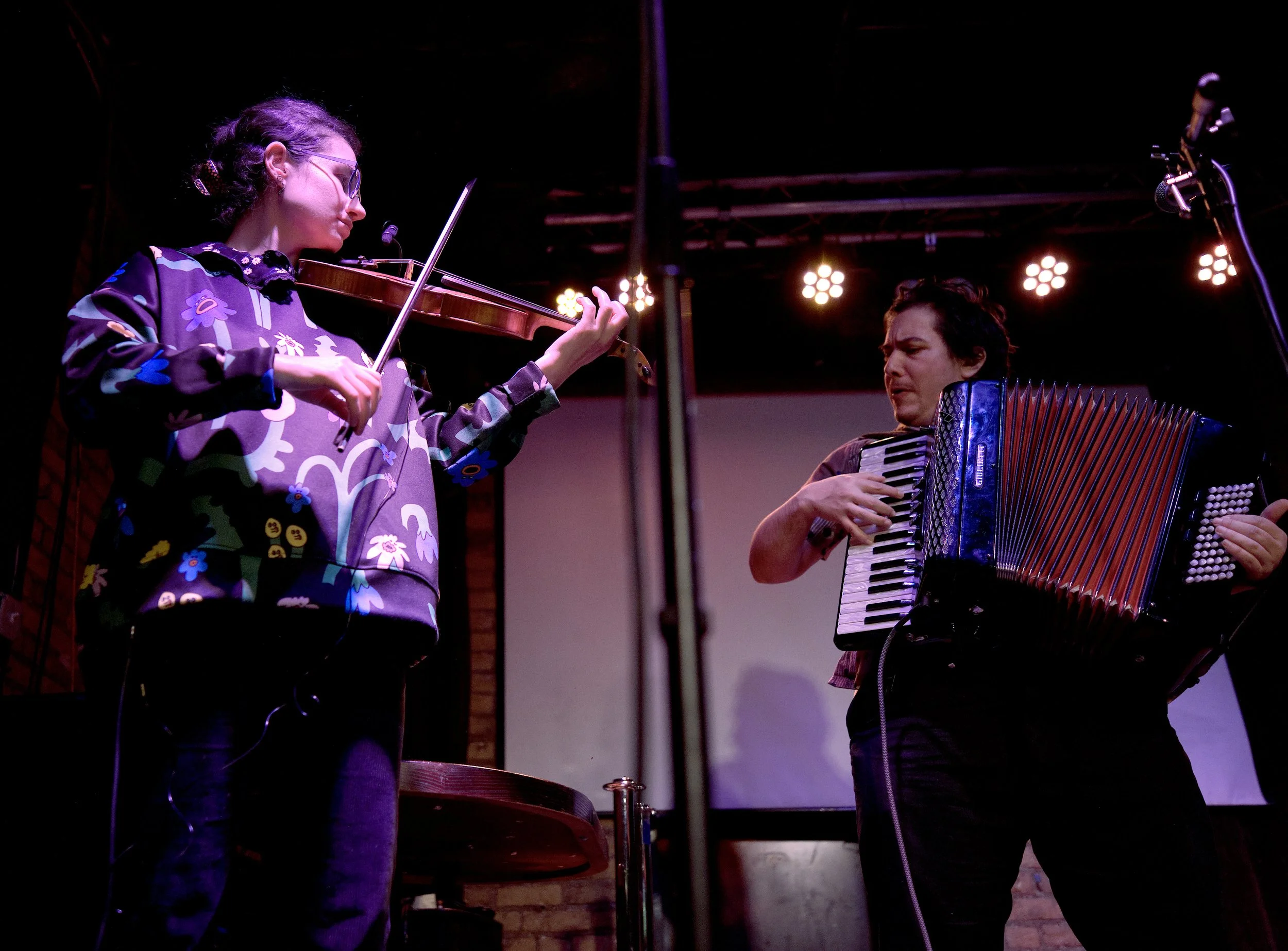 zoe aqua and ira khonen temple