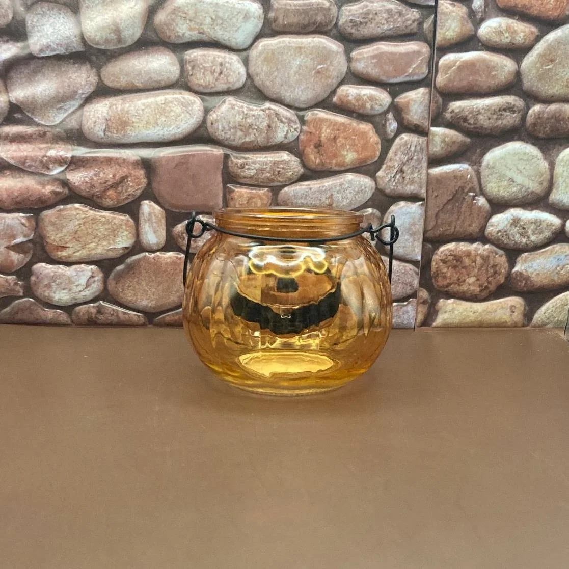 12 OZ Crackling Birch Glass Halloween Pumpkin Candle Holder. Phthalate Free. Made with Palm wax, gives it a Crystal look. Comes with a wood wick, with natural fragrance oils.