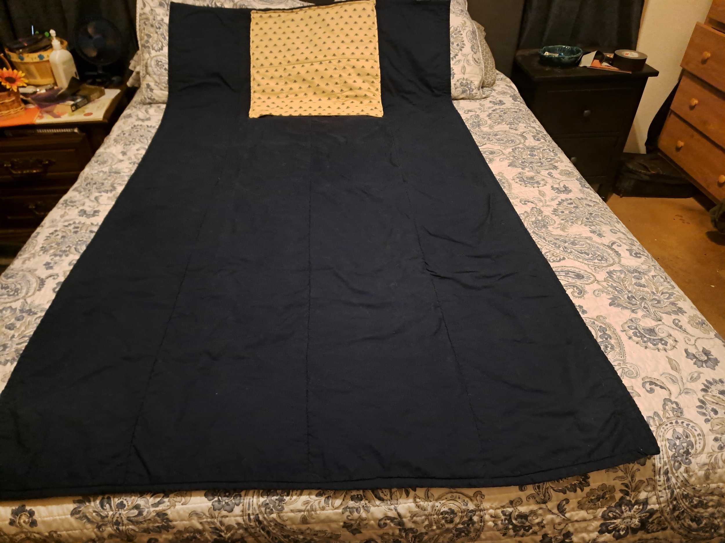 Planket/Quillow What is this a planket/ Quillow ? It is a blanket /quilt that folds into a pillow The quillow made with 100% cotton front and back with battling sandwiched in between.