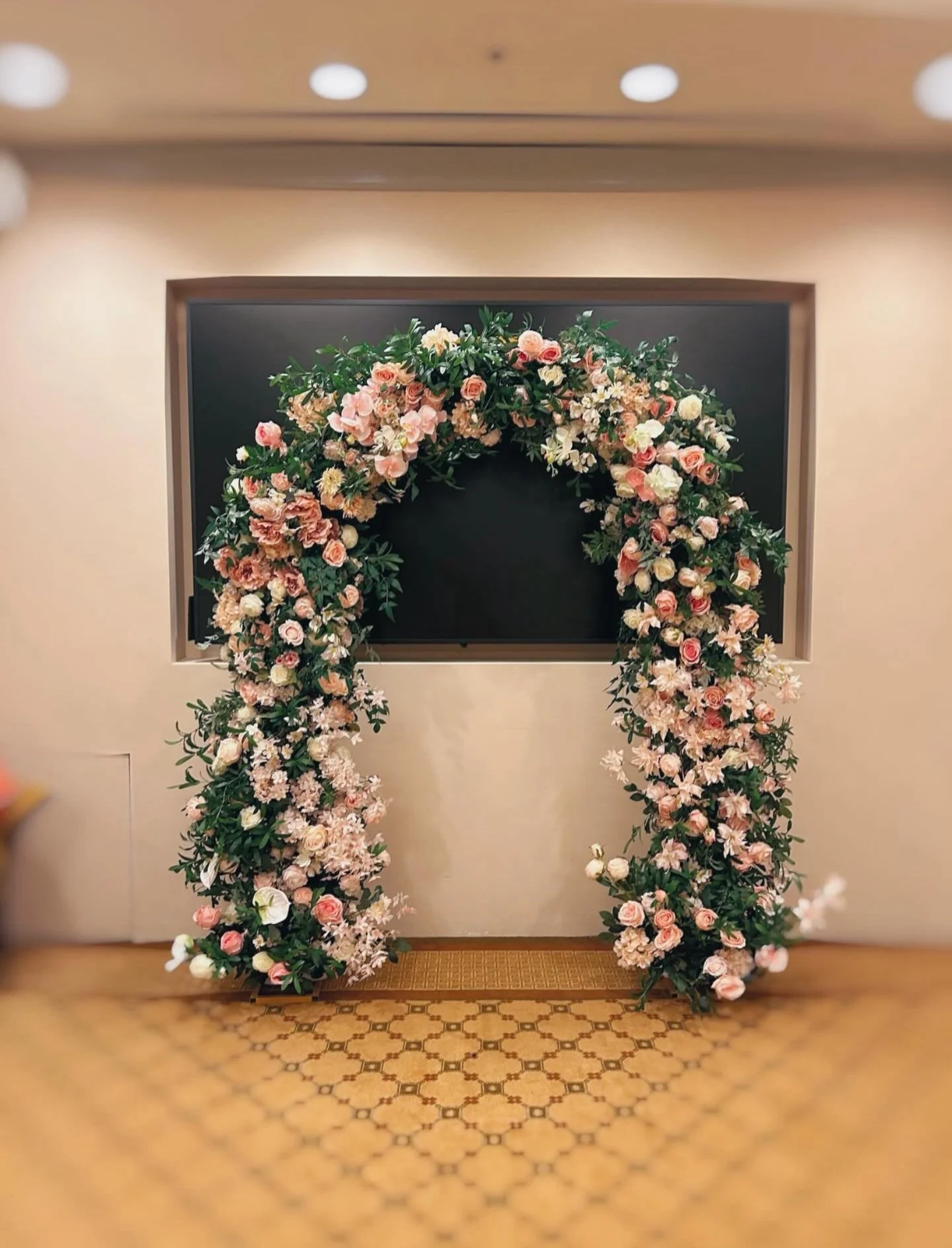 Flower arch rental ❤️ www.alwaysforeversg.com