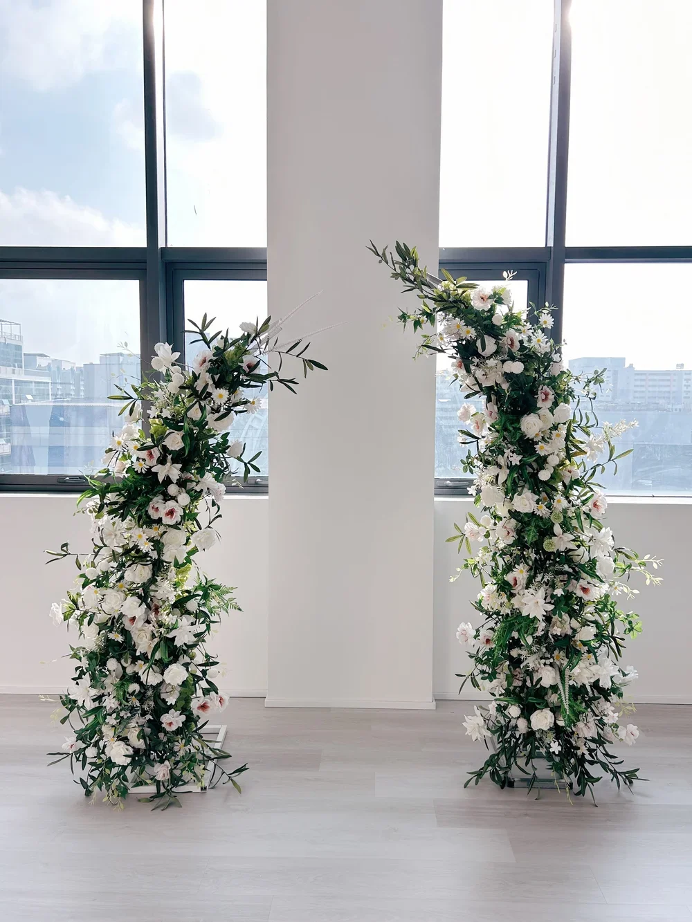 London - Floral Arch