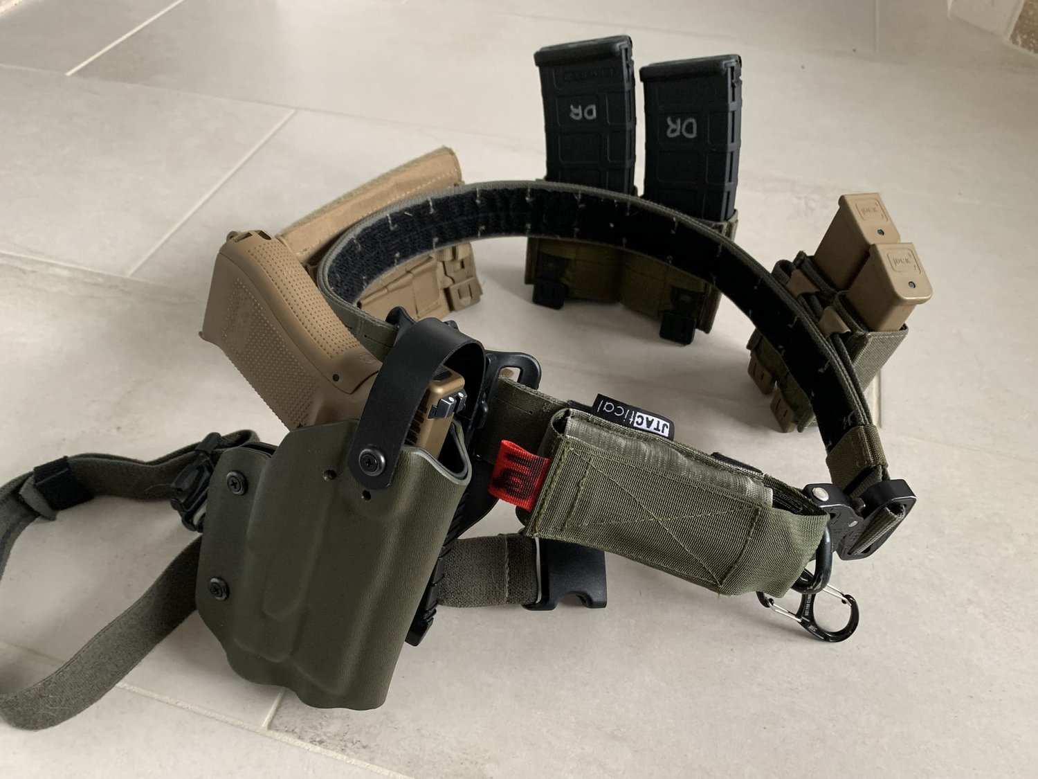 MultiMount TQ Pouch GunBelt-compressed.JPG