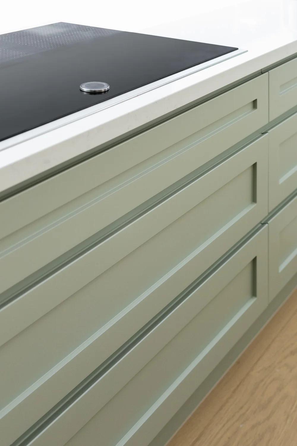 Hamptons Minimal Green Kitchen | Smith & Smith Kitchens Melbourne ...