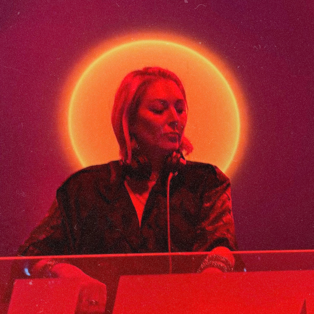 JUN 5 (LATE): DJ SOPHIE LLOYD