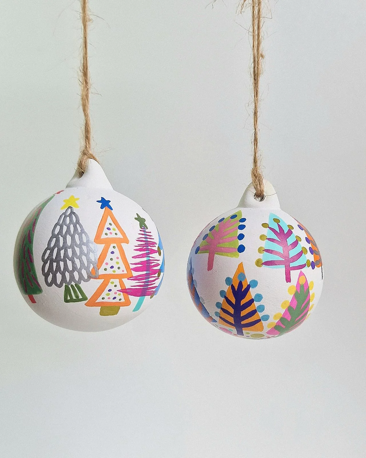 Paint Your Own Christmas Baubles with Lois Pedley