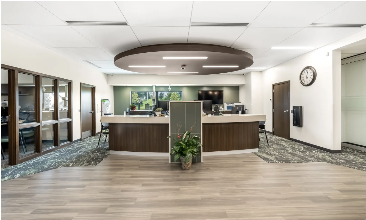 Virtual Banking, Real Presence: Creating Hybrid Experience