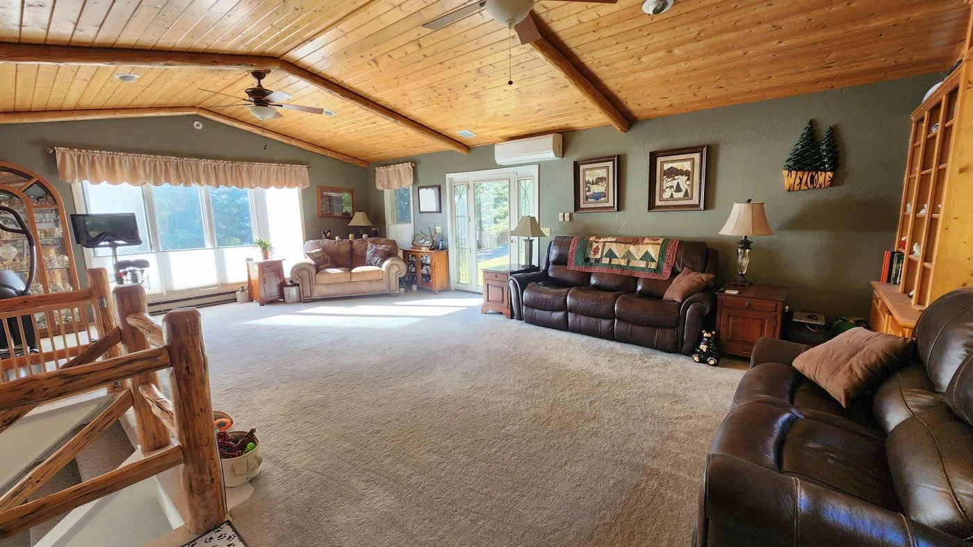 _42House Living copy.jpg