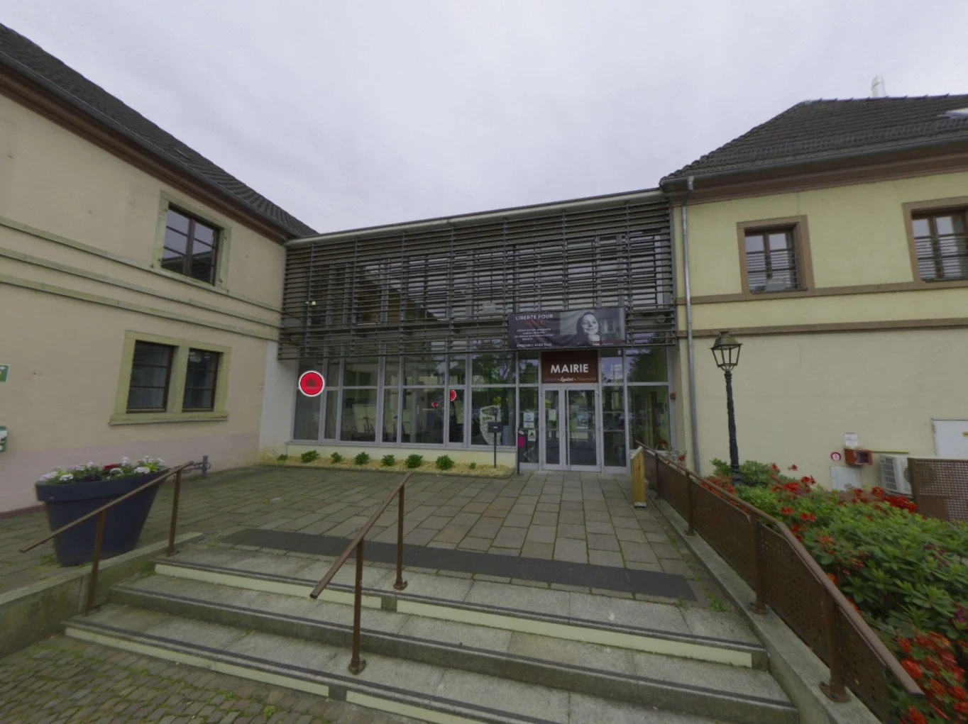 La Mairie de Zillisheim  (10).jpg