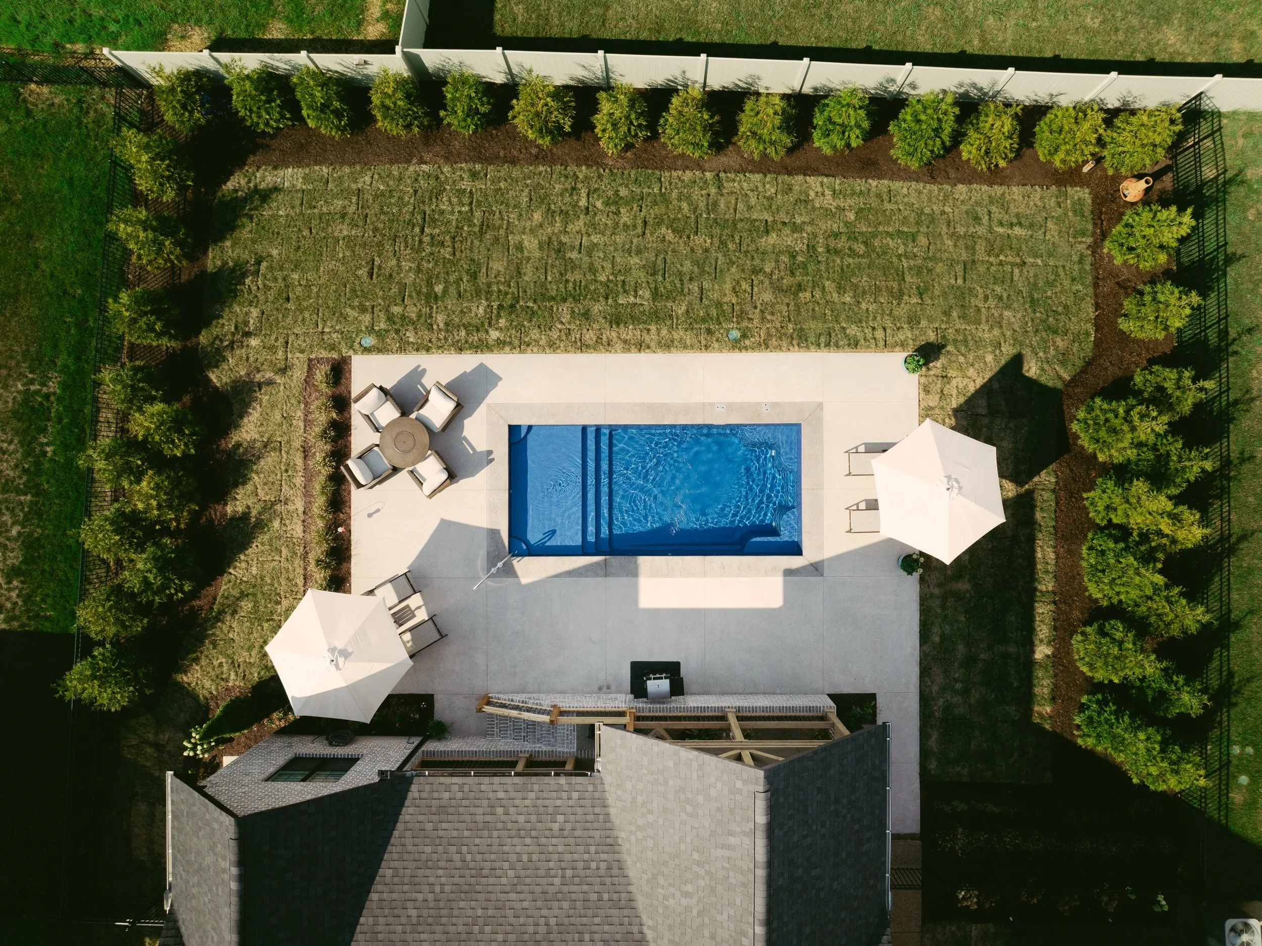 Tennessee is sitting under a heat dome, but this homeowner is sitting poolside. ☀️💦
Perfect timing for another completed pool by Get Mowtivated. When the temps are pushing triple digits, there&rsquo;s no better place to cool off than your own backya