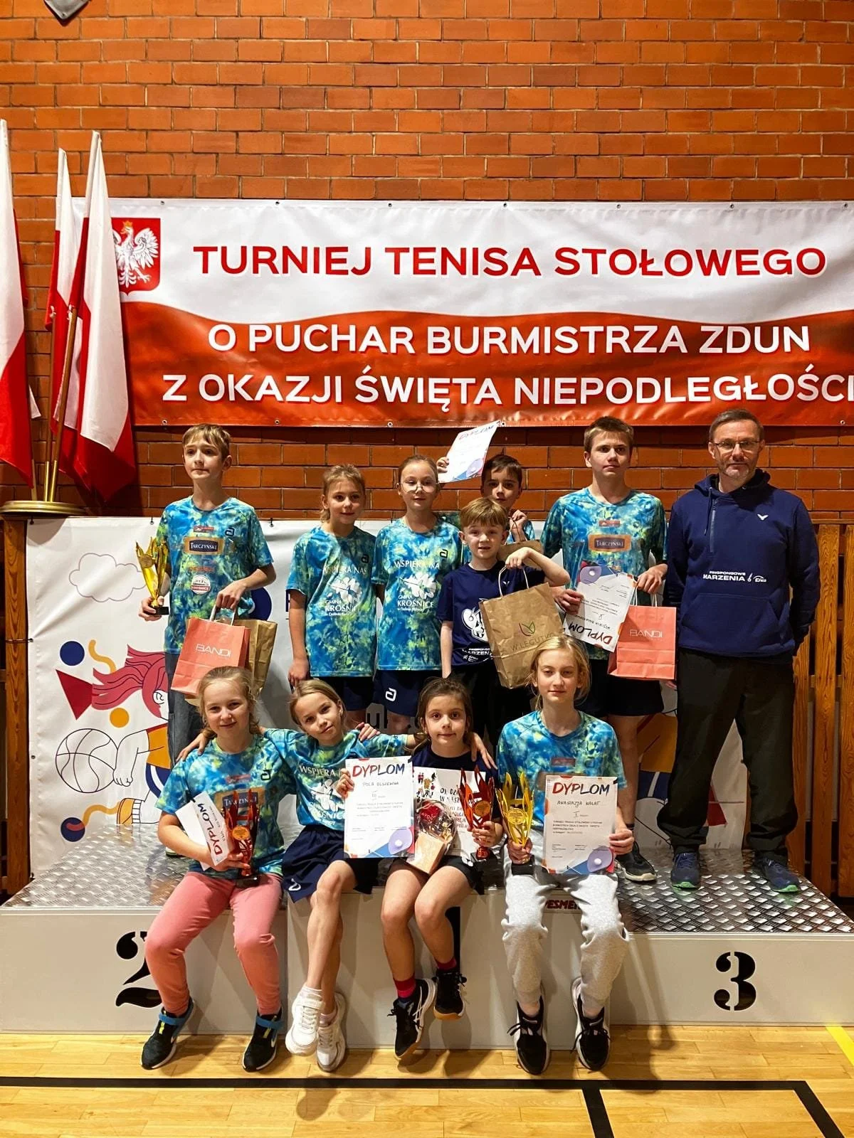 Cztery medale dla Niepodległej w Zdunach !