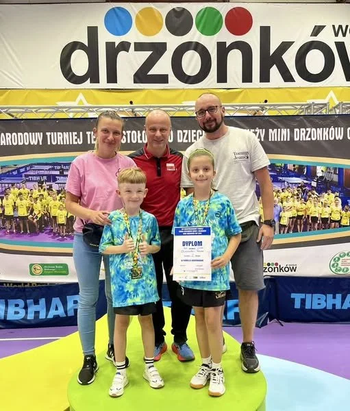 Pola Olszewska i Lilana Tomera królowymi Międzynarodowego Drużynowego Turnieju Tenisa Stołowego Mini Cup Drzonków- 2025 !