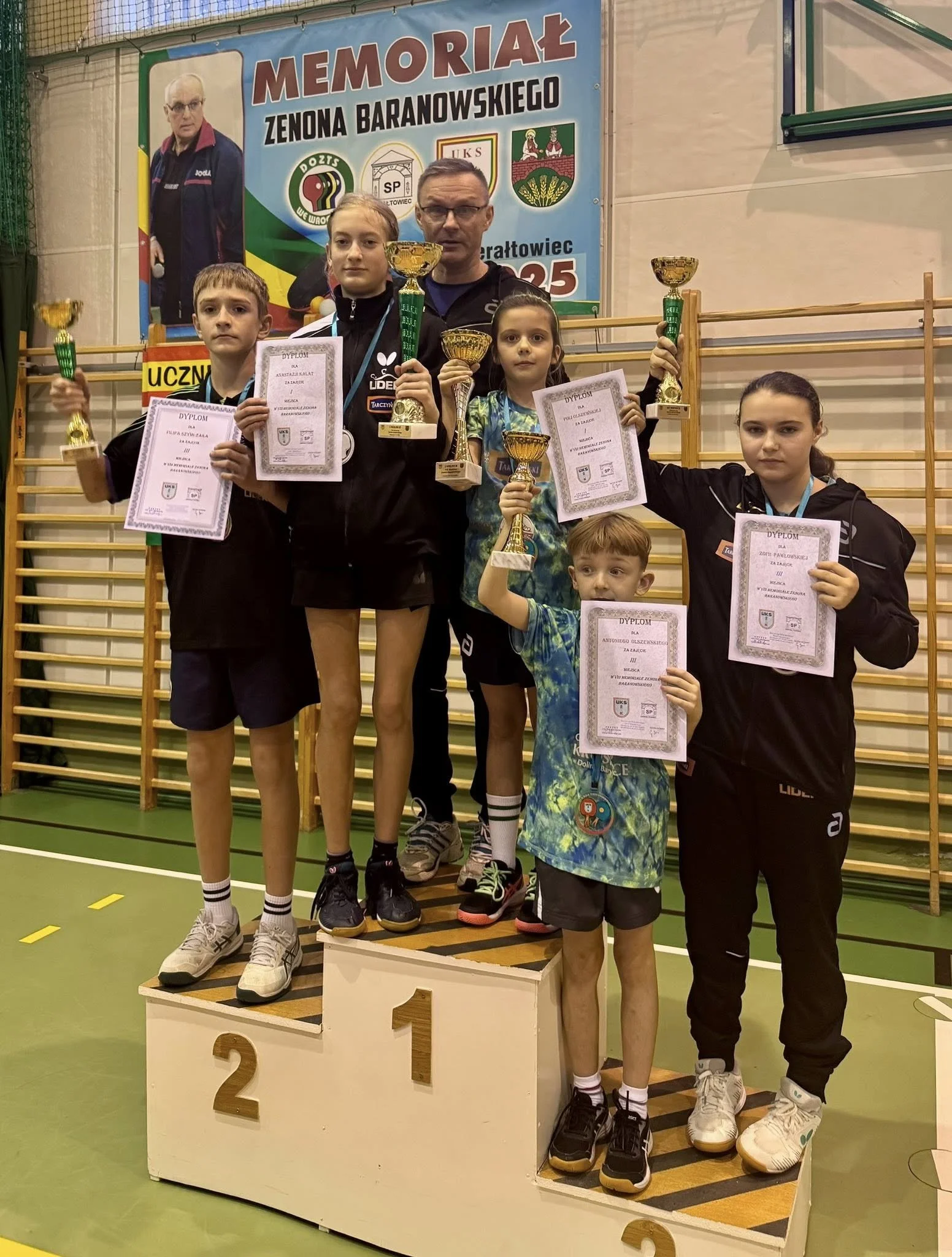 Pięć medali milickich tenisistów stołowych podczas VIII Memoriału Zenona Baranowskiego w Gierałtowcu !