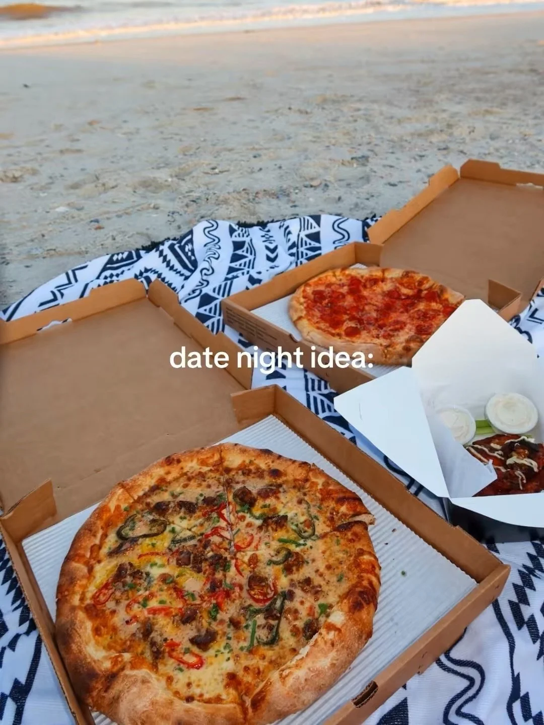 if someone asked me to plan the perfect Amelia Island date night&hellip; this is exactly where we&rsquo;d start. 🌅🍕

pick up dinner from @firstlovebrewing , head to the beach, and stay until the sun goes down. 🌅

if it&rsquo;s your first time orde