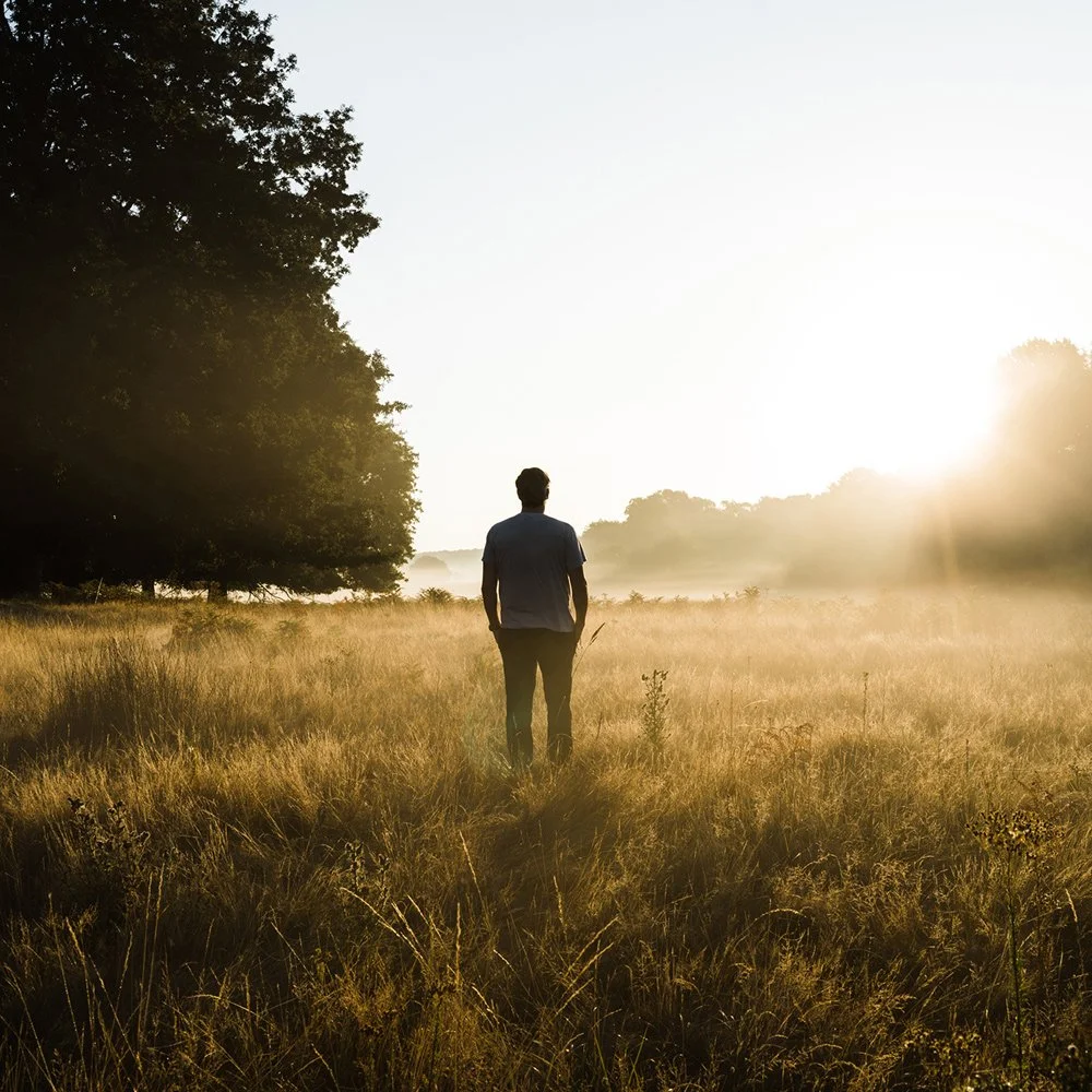10 signs you're dating an emotionally unavailable man (and what to do)