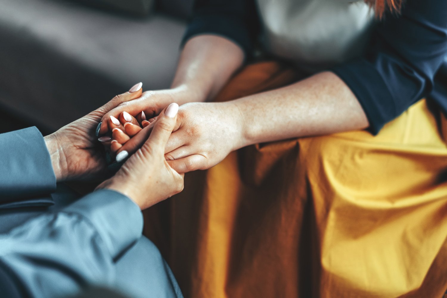 When (and how) to tell a partner about your mental illness history ...