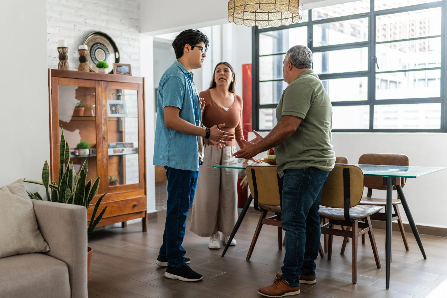 7 signs your parents might be toxic (and how to deal with them) — Calm Blog