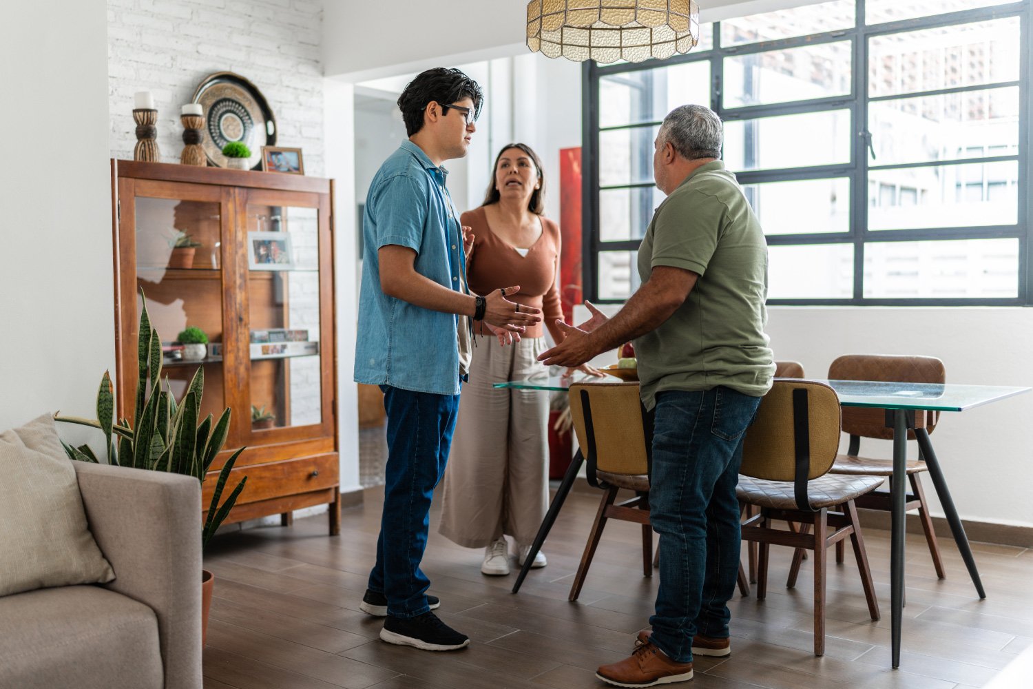 7 signs your parents might be toxic (and how to deal with them) — Calm Blog