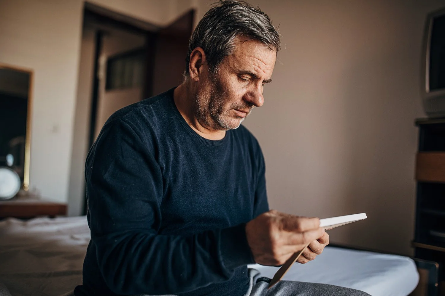 Overpast How to get over the past: 10 tips to help you move on — Calm Blog