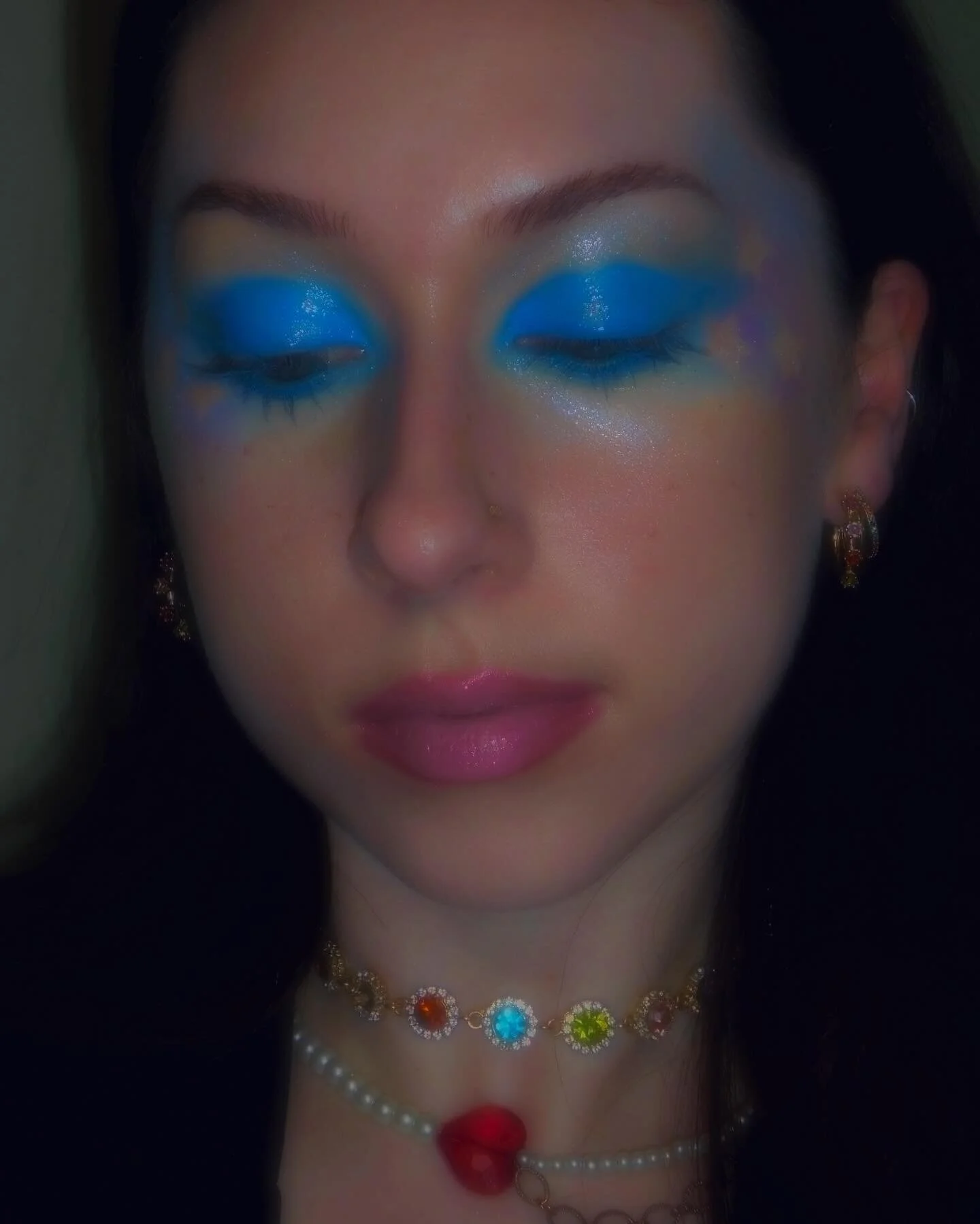 ☾ ⋆*･ﾟ⭐️STARY BLUE MAKEUP INSPO ✨:⋆*･ﾟ

~ Tutorial posting tomorrow🫶🏻

FOLLOW FOR MORE MAKEUP LOOKS

&bull;
&bull;
&bull;
&bull;
&bull;
About Face, editoral makeup, star girl, glam makeup, sparkly eyes, glitter, freckles, glass skin, dewy skin
#col