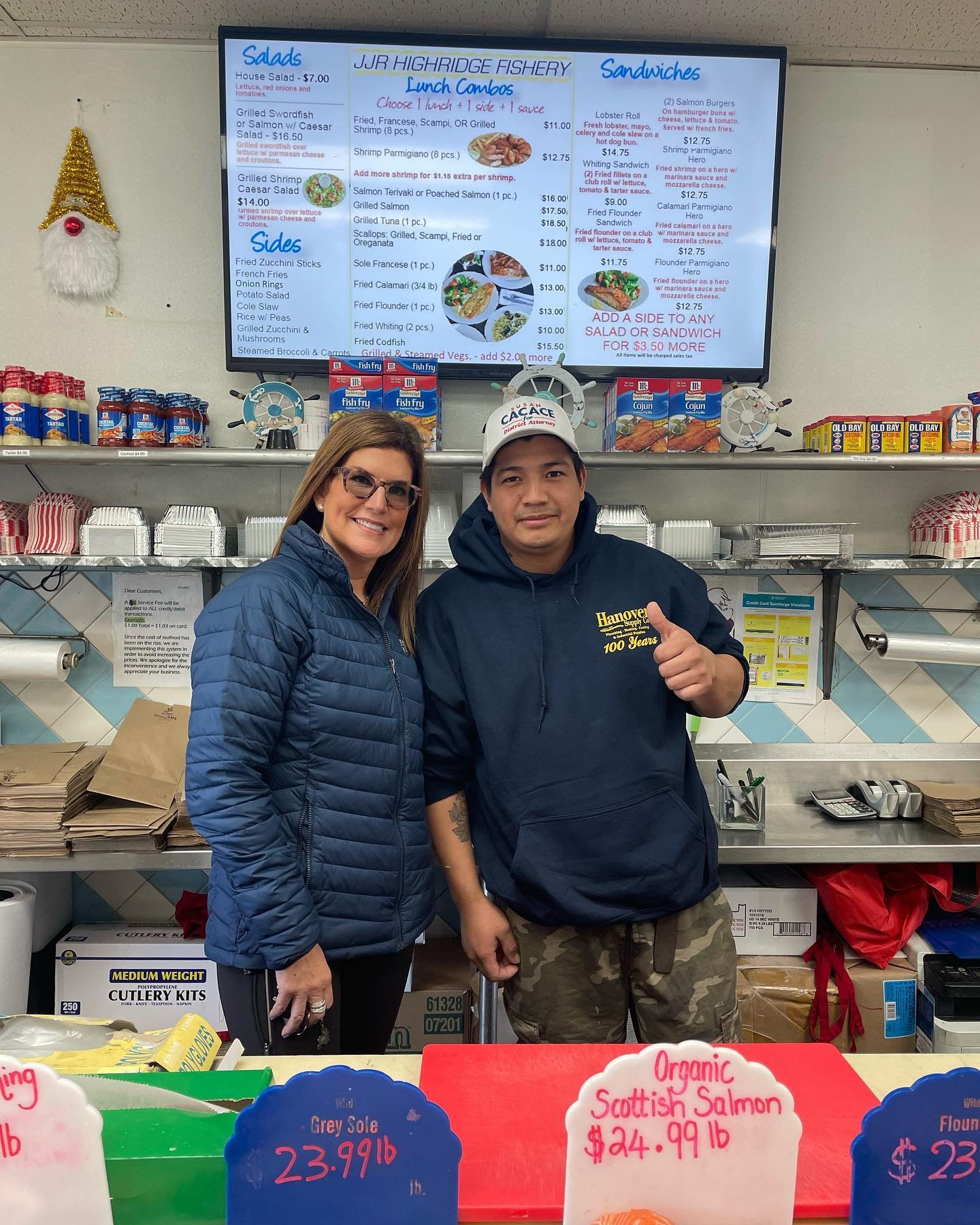 Highridge Fishery. Providing some of the best, freshest seafood in all of Westchester since 1980! IYKYK - and if you don&rsquo;t, try them!

Proud to have their support! 
#choosinsusan
#cacaceforda