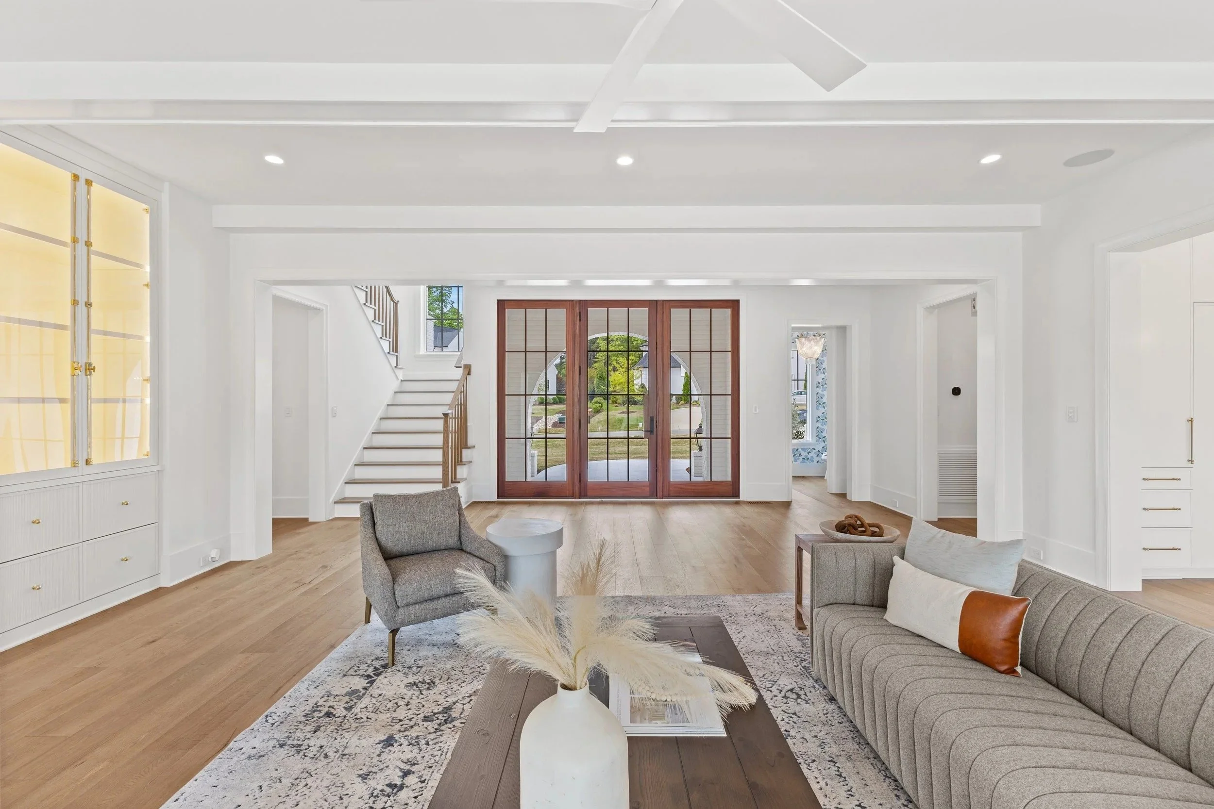 imgi_12_11-6500+Century+Oak+Ct.jpg