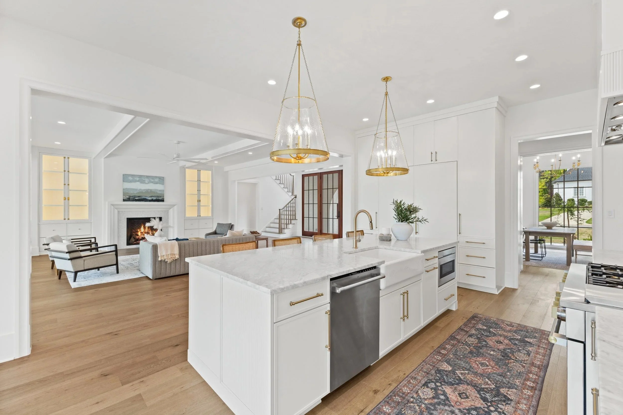 imgi_23_18-6500+Century+Oak+Ct.jpg