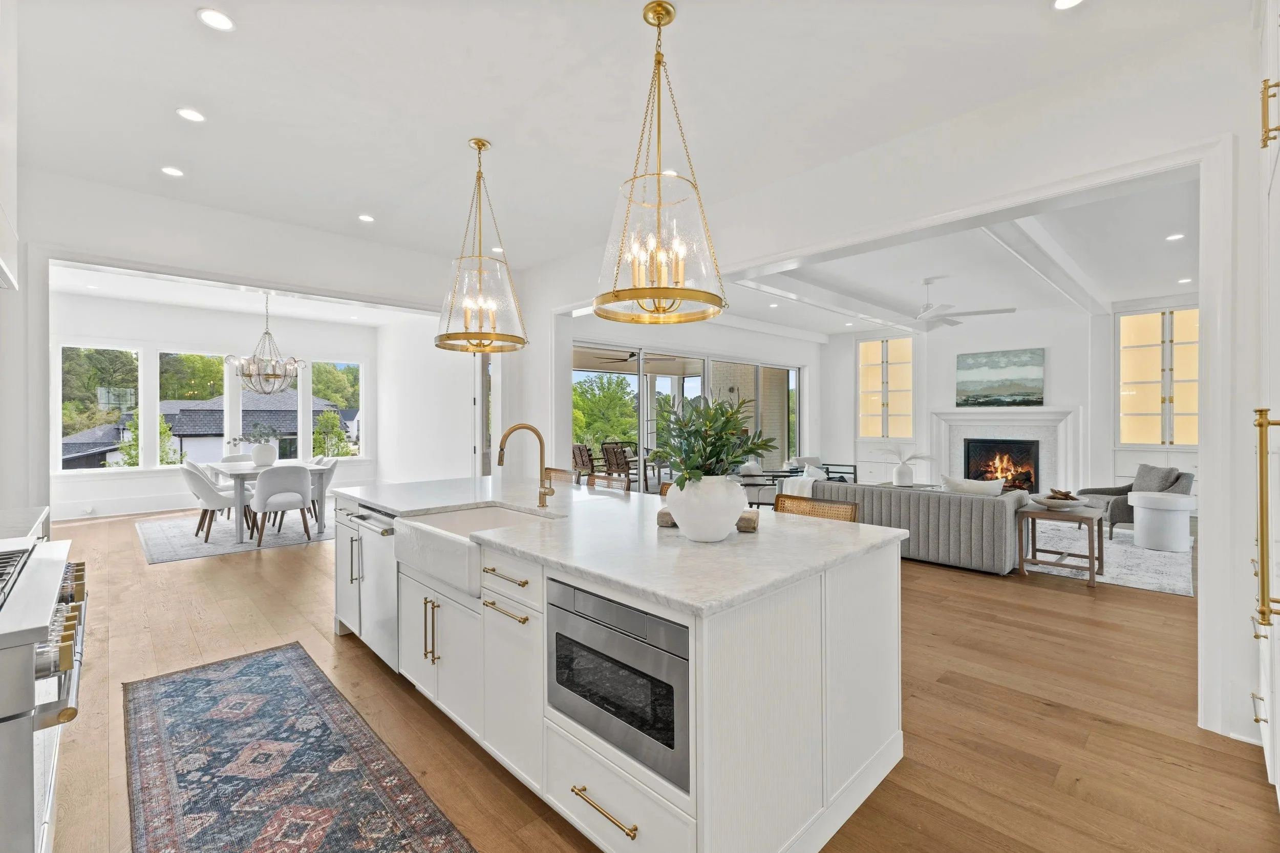 imgi_25_20-6500+Century+Oak+Ct.jpg