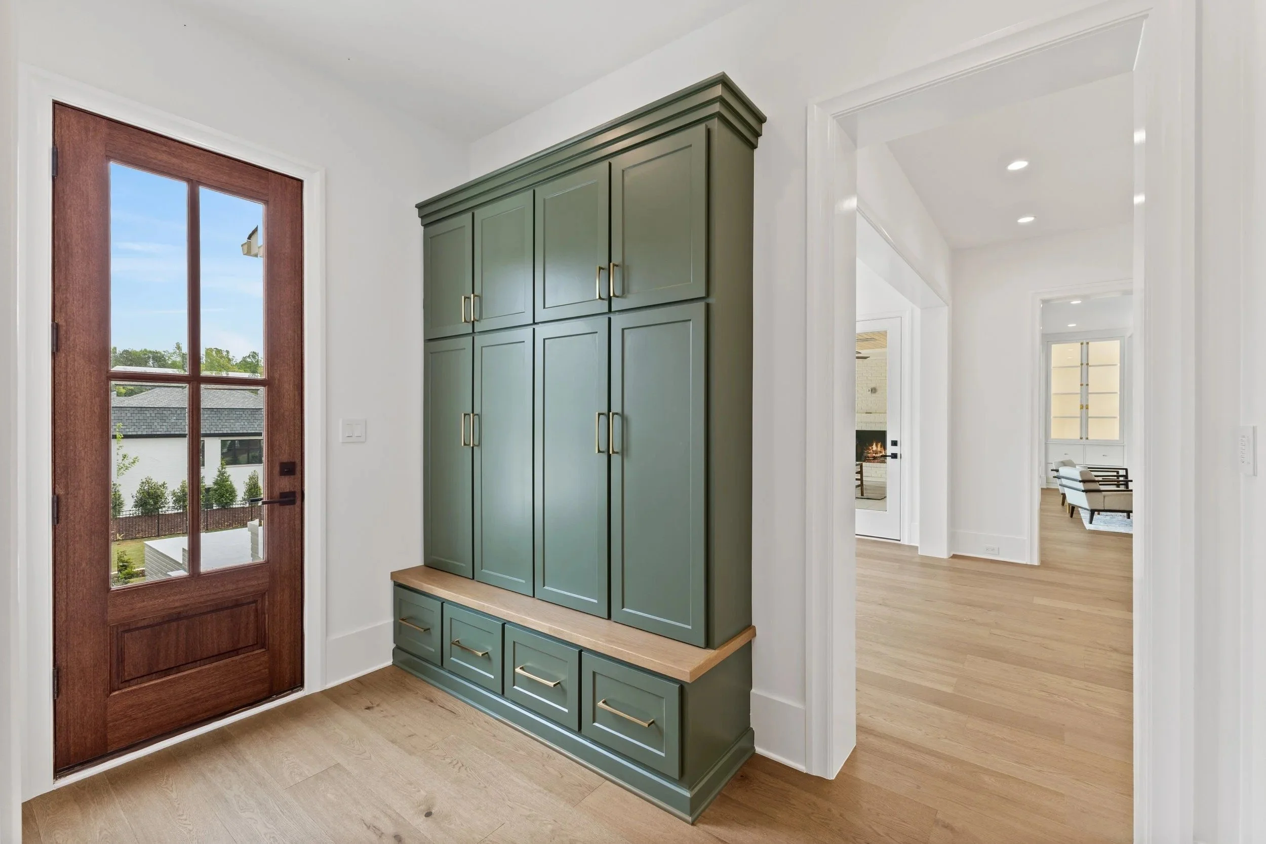 imgi_31_26-6500+Century+Oak+Ct.jpg