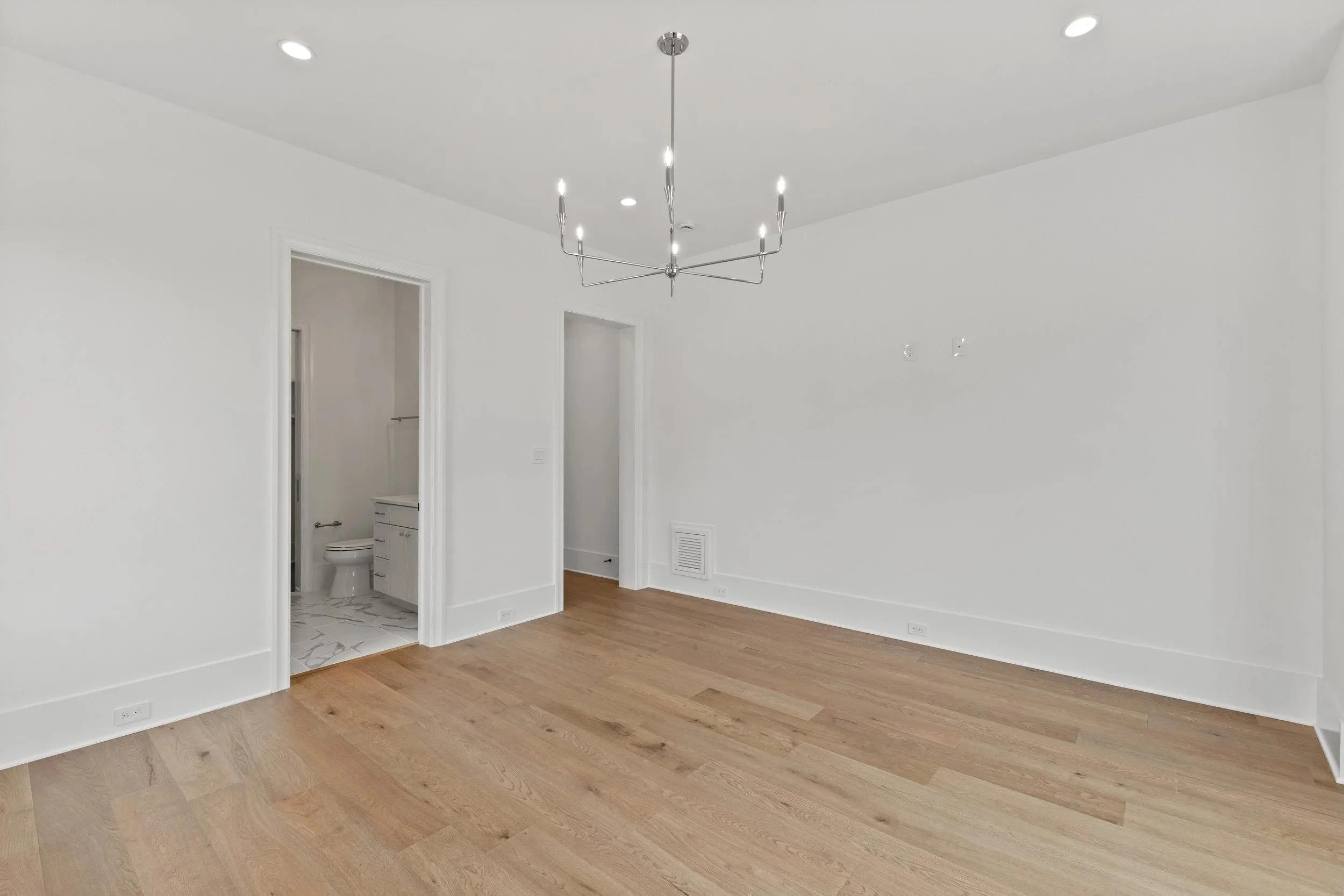 imgi_38_33-6500+Century+Oak+Ct.jpg