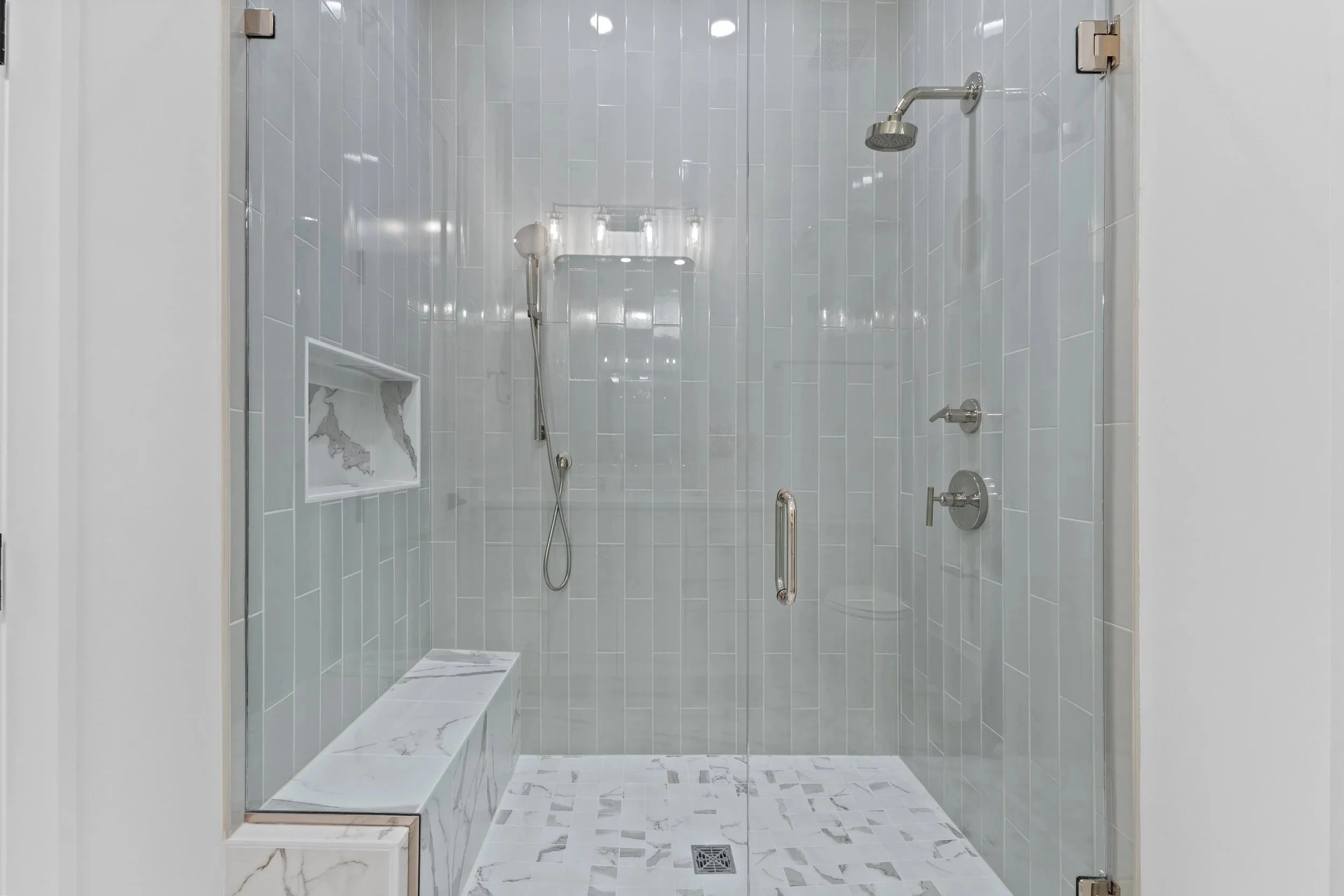 imgi_40_35-6500+Century+Oak+Ct.jpg