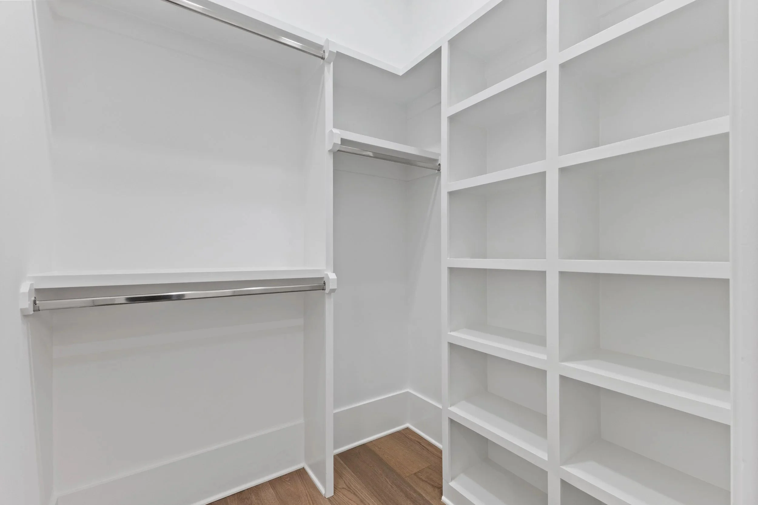 imgi_41_36-6500+Century+Oak+Ct.jpg