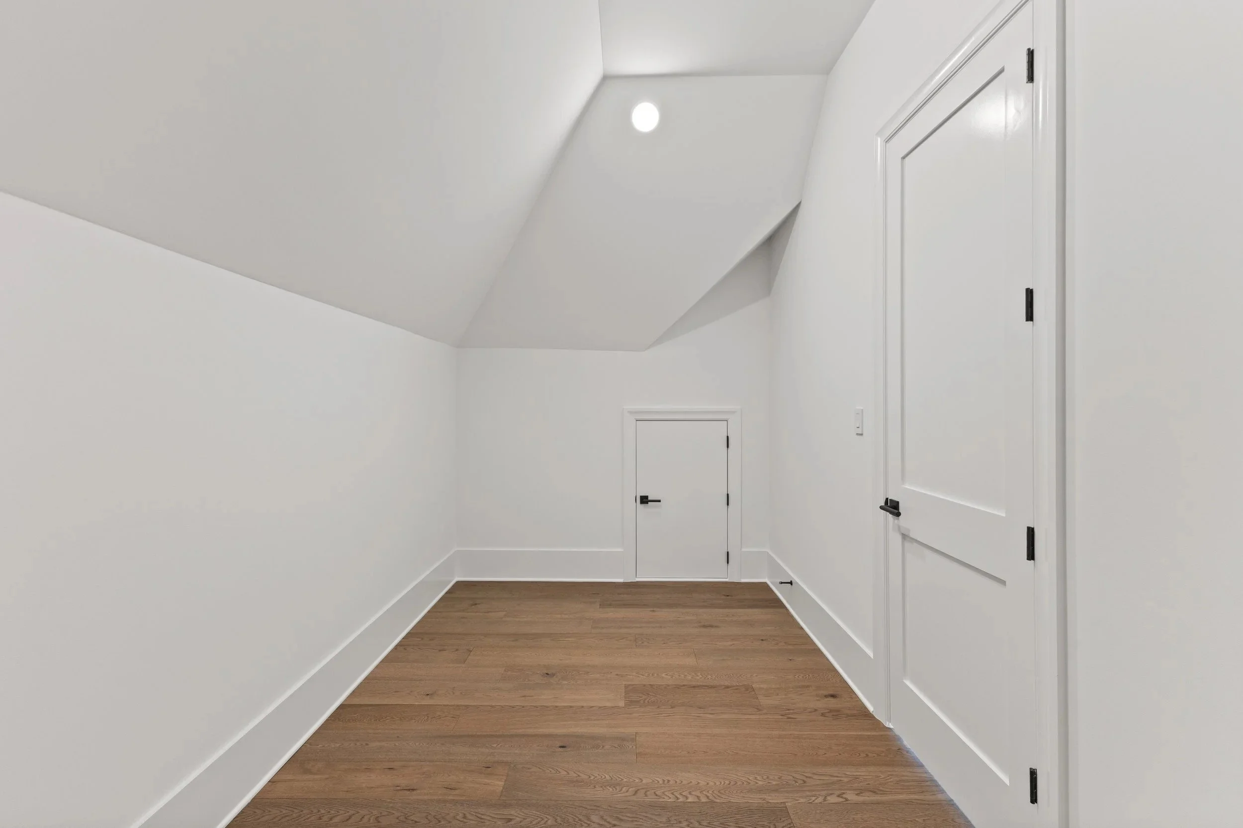 imgi_76_71-6500+Century+Oak+Ct.jpg